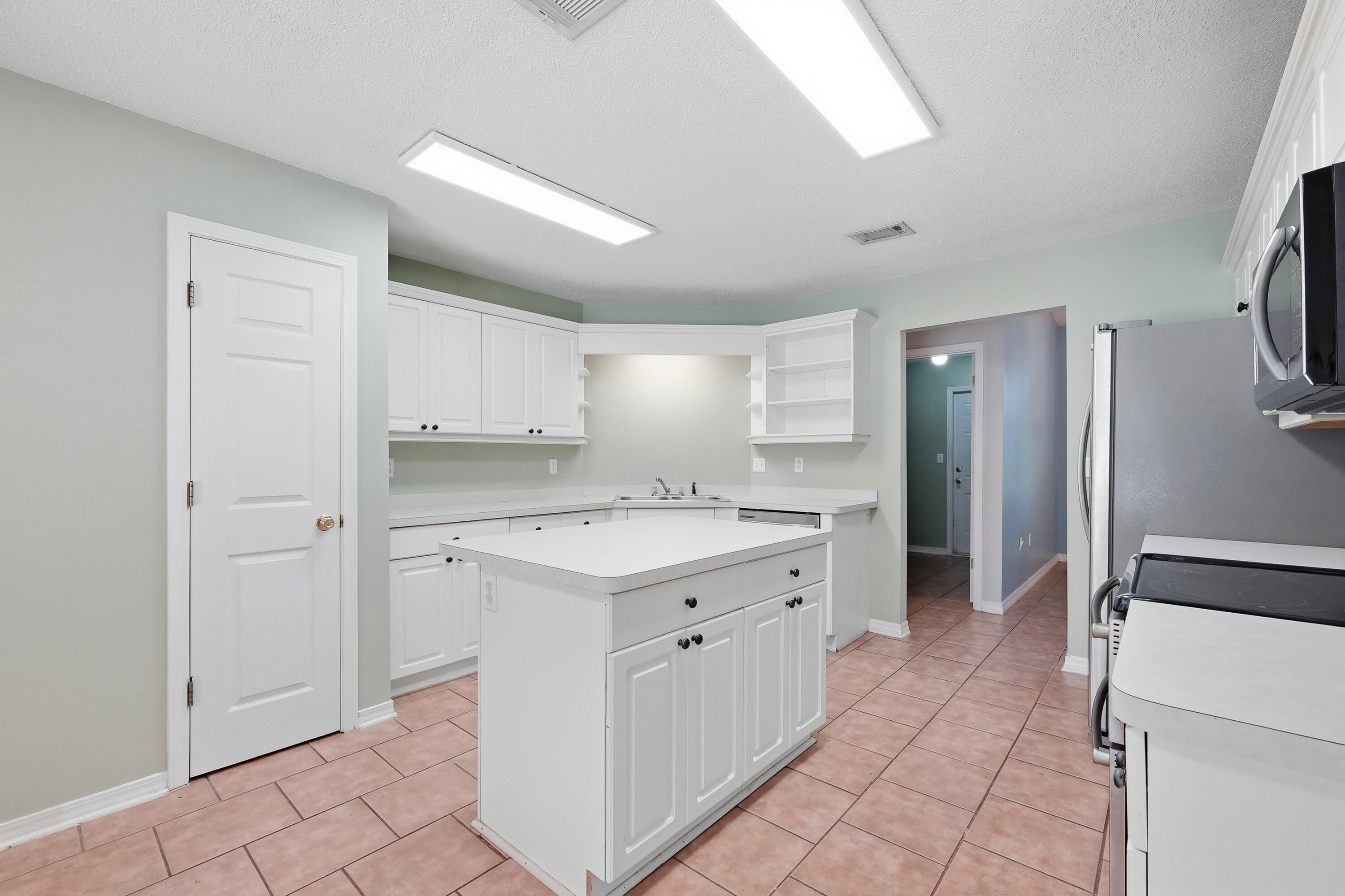 COUNTRYVIEW ESTATES 4TH ADDN PH 6 - Residential Lease