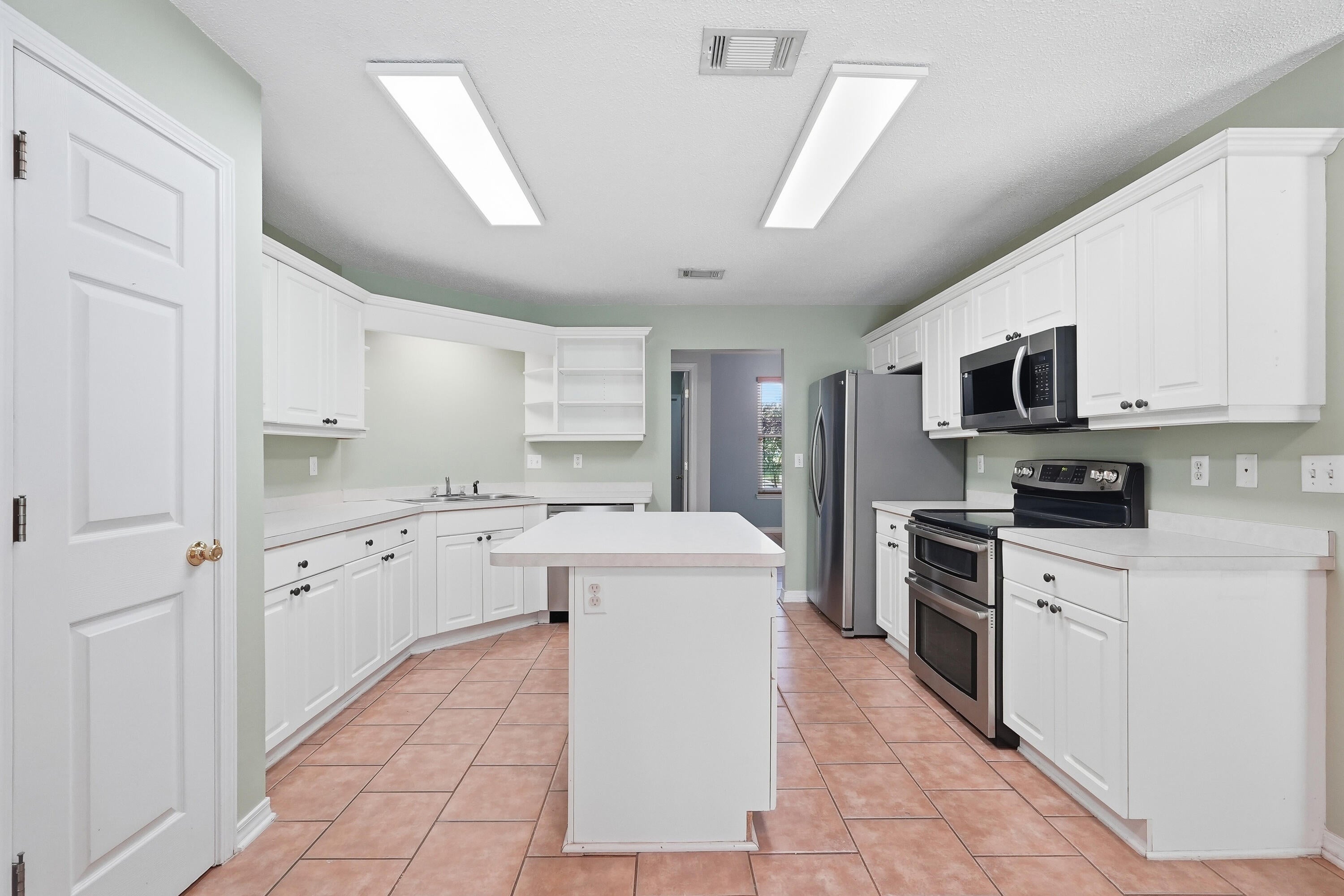 COUNTRYVIEW ESTATES 4TH ADDN PH 6 - Residential Lease