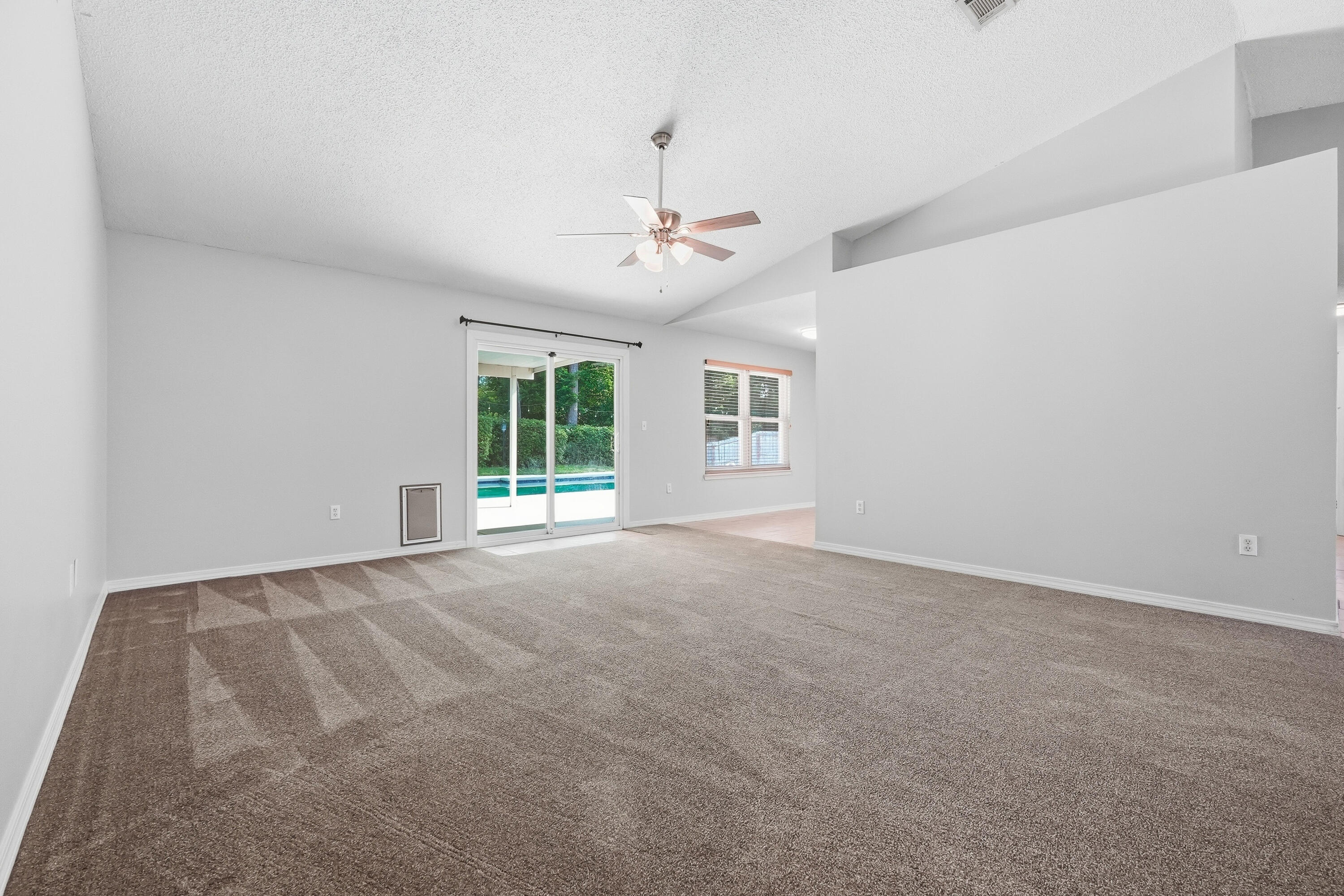 COUNTRYVIEW ESTATES 4TH ADDN PH 6 - Residential Lease