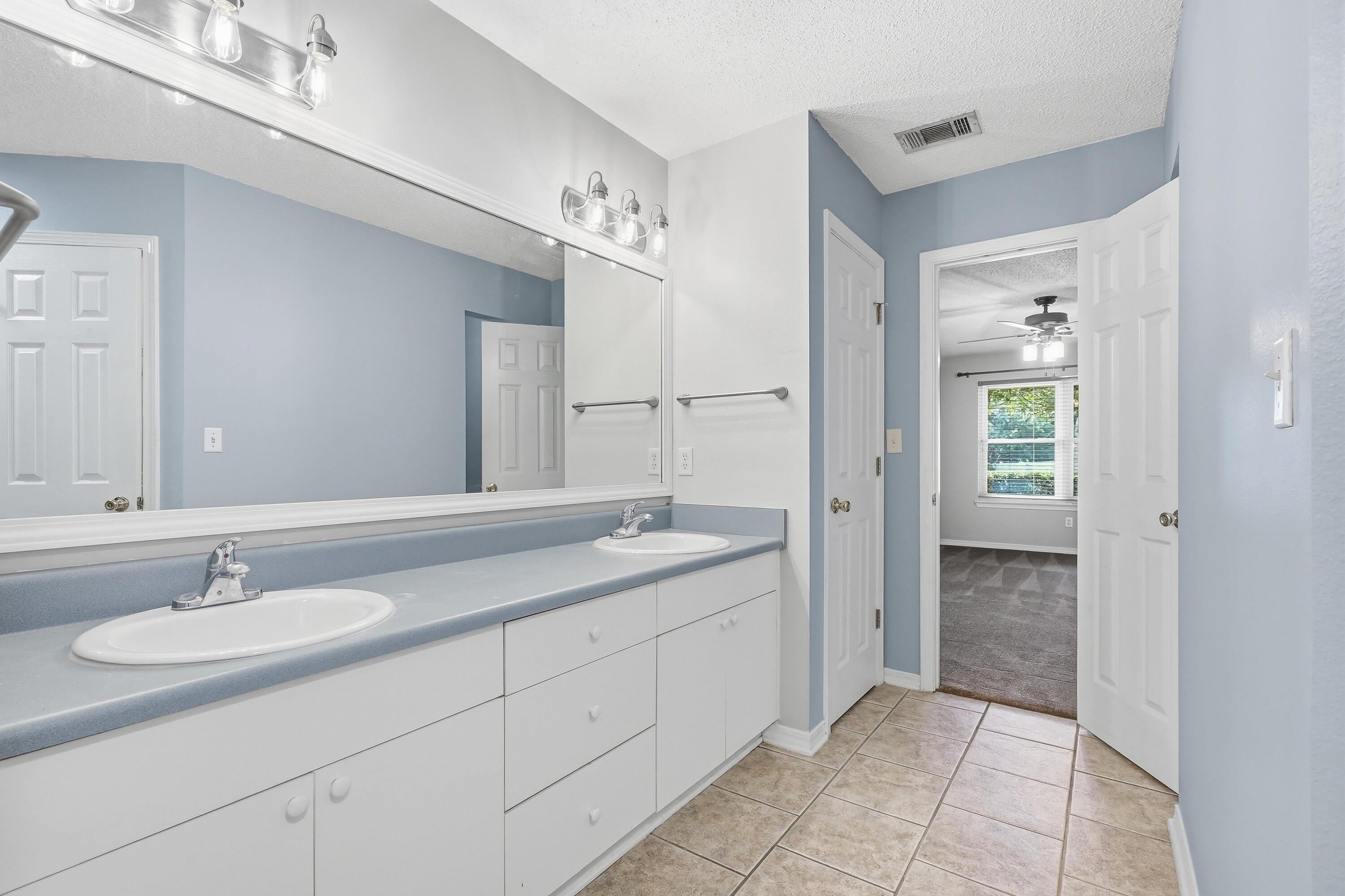 COUNTRYVIEW ESTATES 4TH ADDN PH 6 - Residential Lease