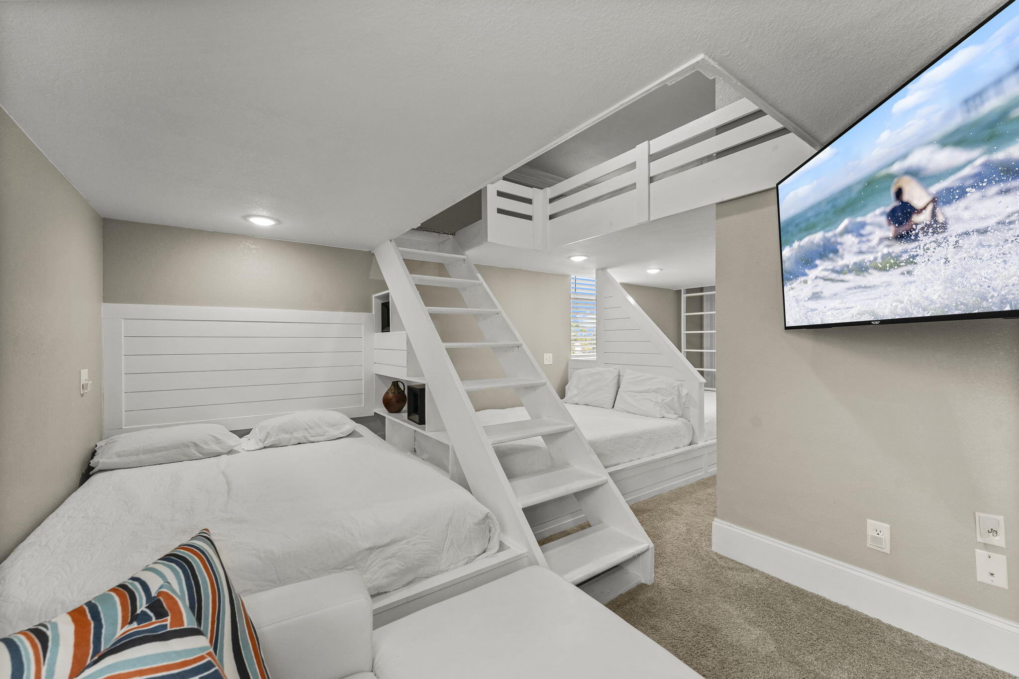 LOT 3 SPYGLASS VILLAS S/D TOGETHER WITH A 25% OWNERSHIP OF SPYGLASS DR & RETENTION AREA AS SHOWN ON - Residential