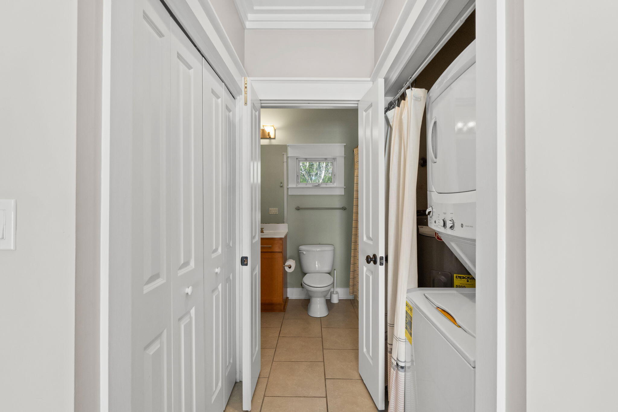 BAY MAGNOLIA - Residential