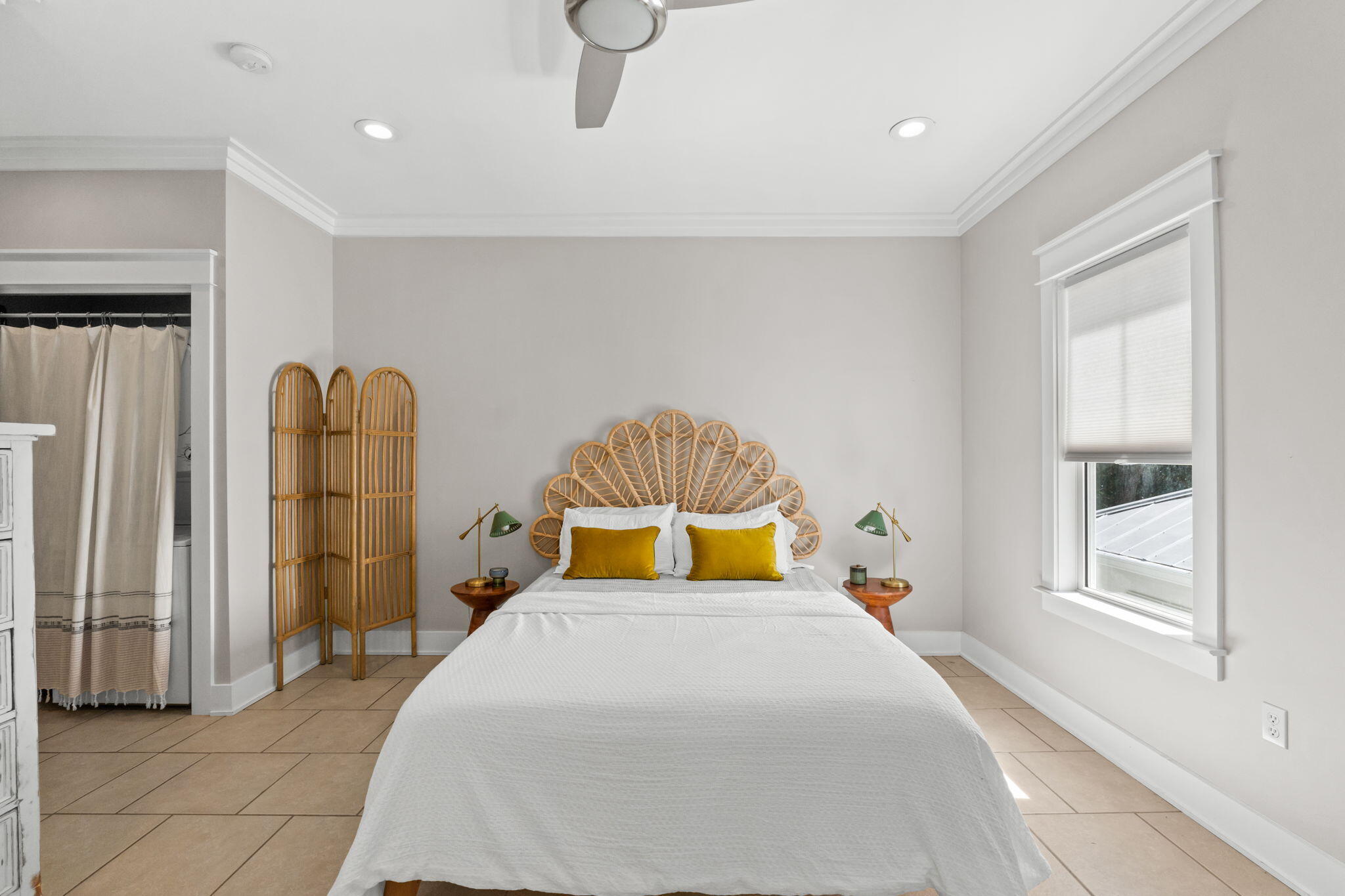 BAY MAGNOLIA - Residential