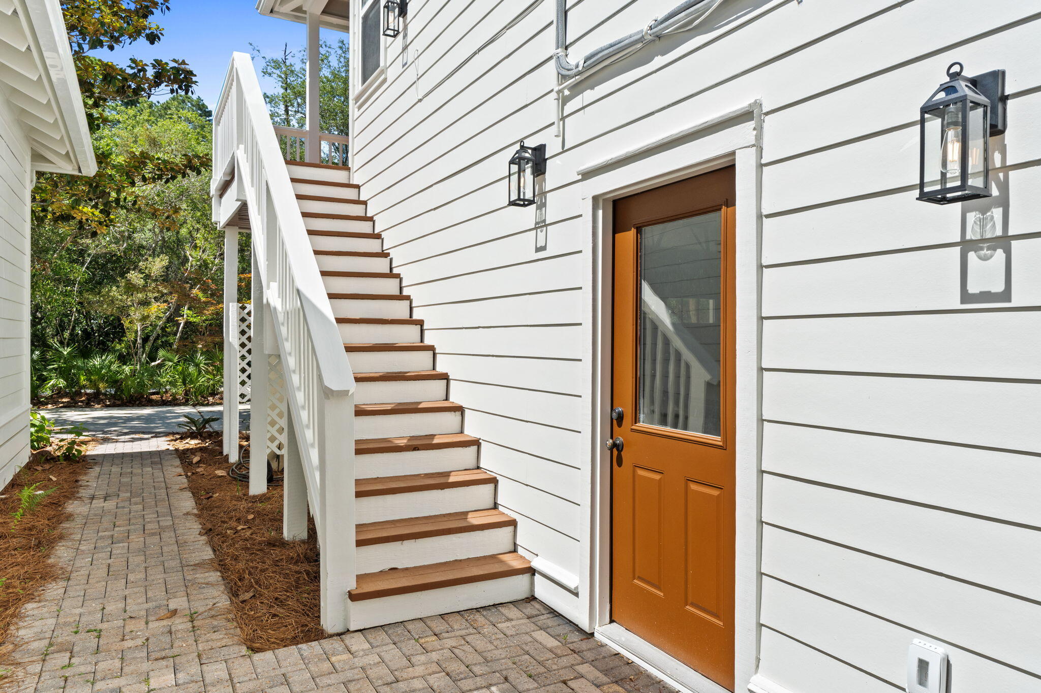BAY MAGNOLIA - Residential