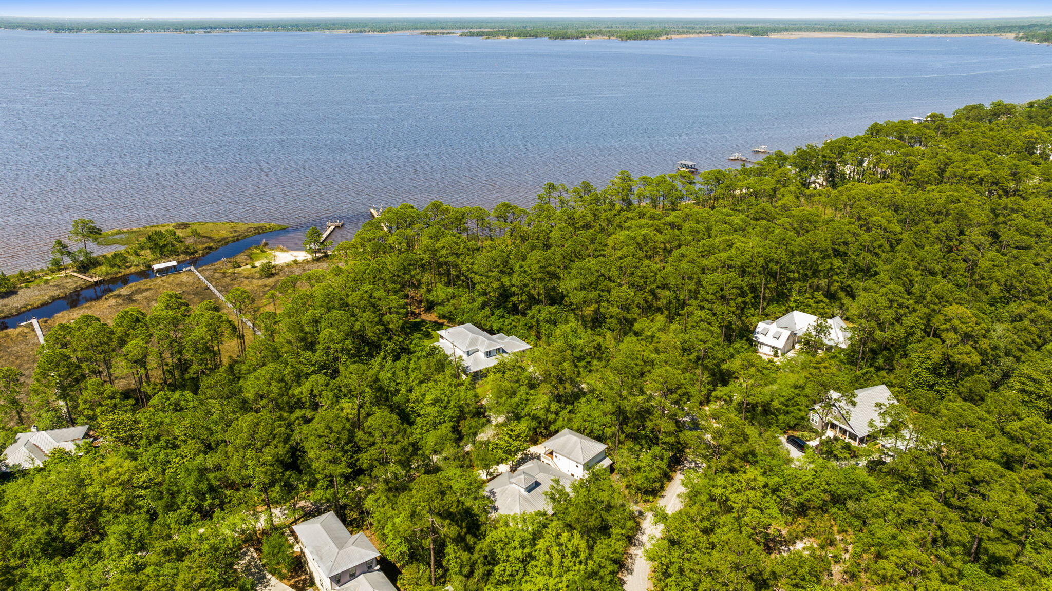 BAY MAGNOLIA - Residential