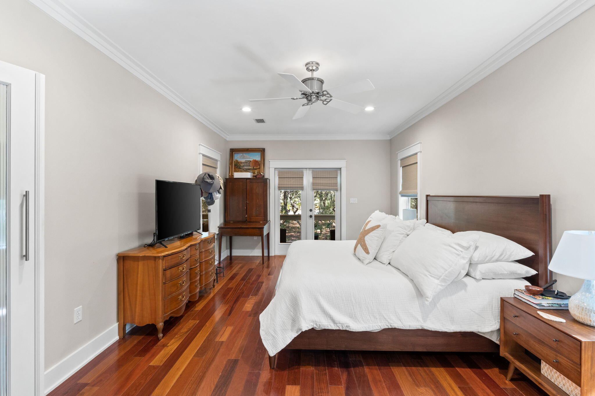 BAY MAGNOLIA - Residential