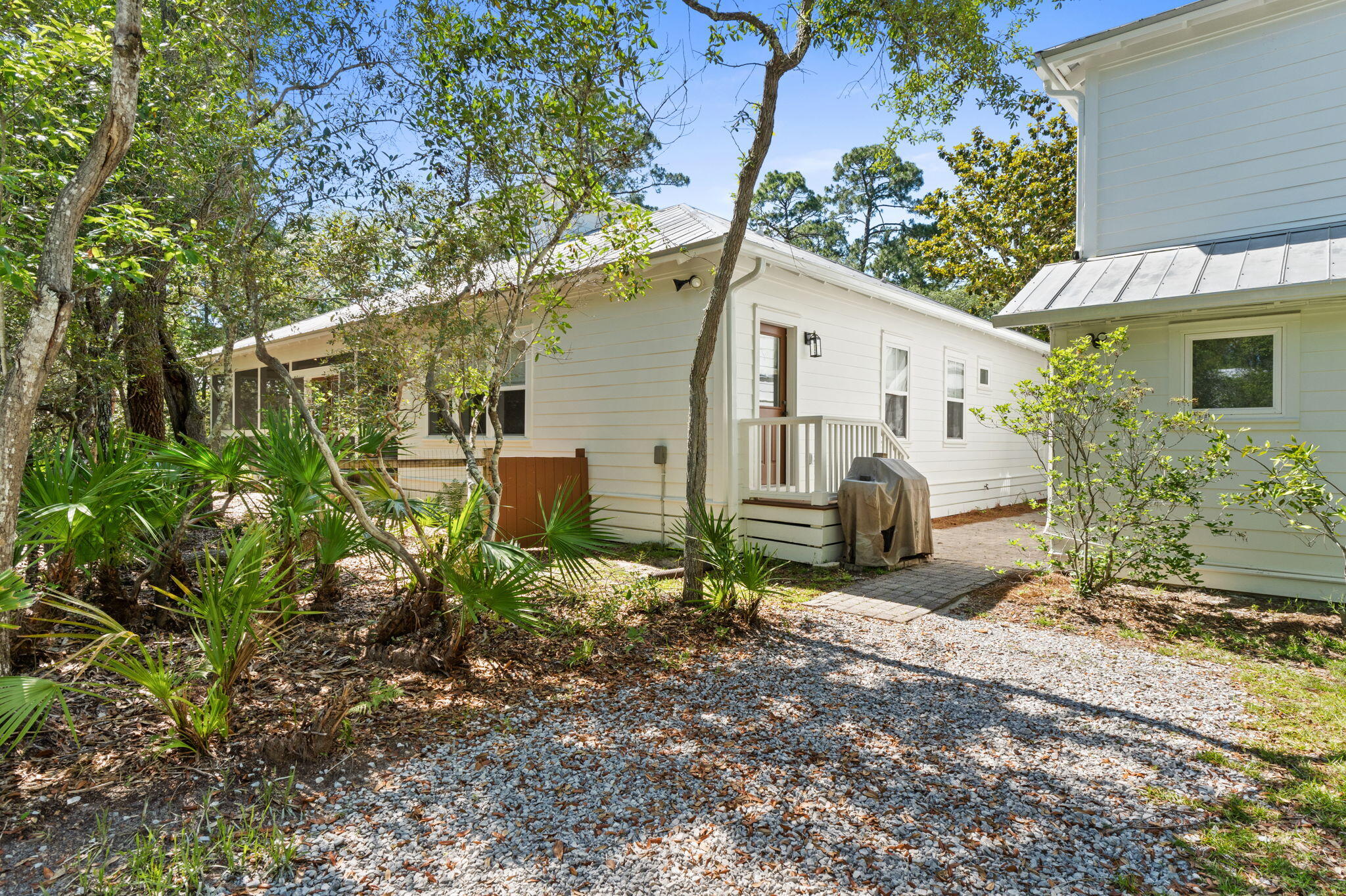 BAY MAGNOLIA - Residential