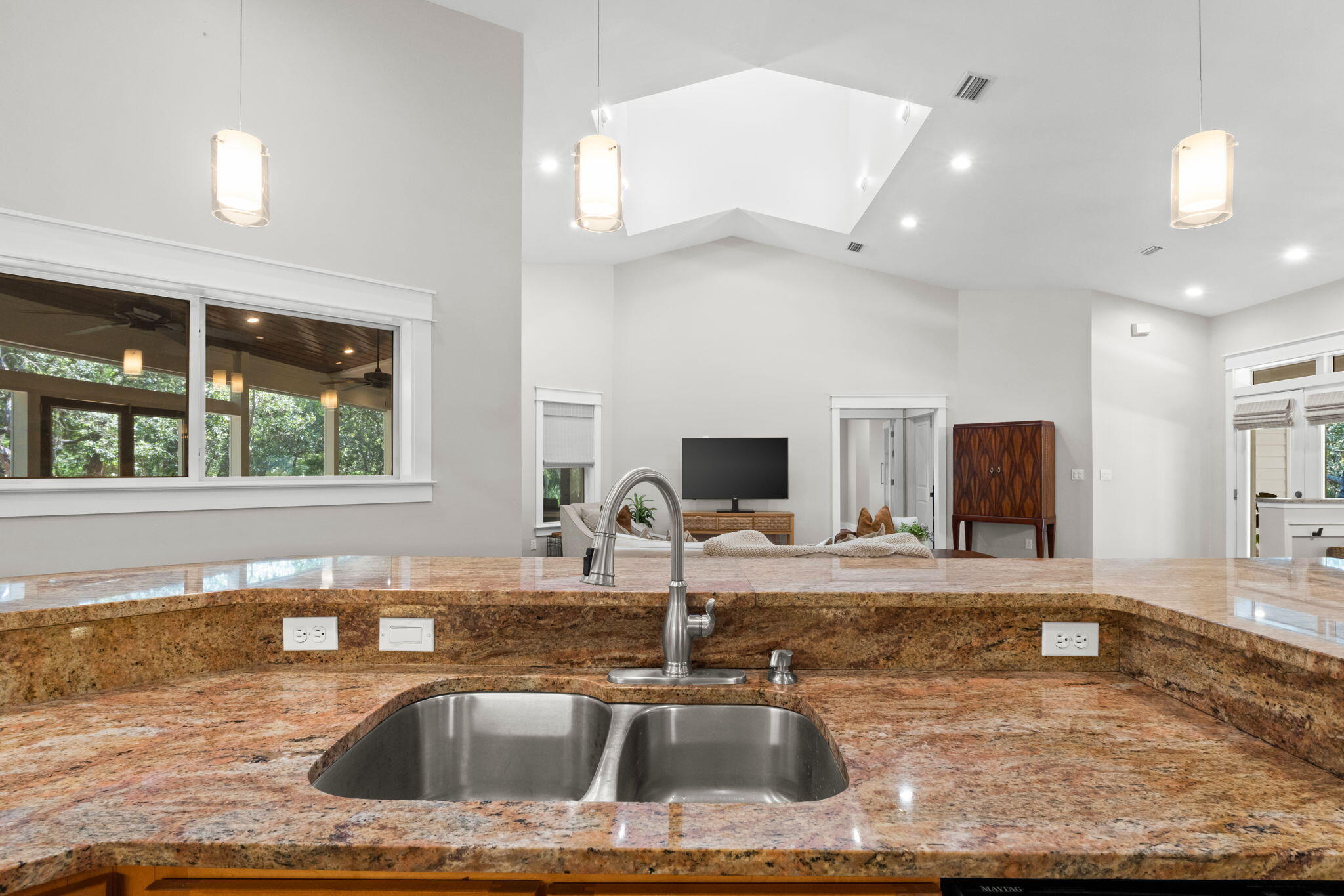 BAY MAGNOLIA - Residential