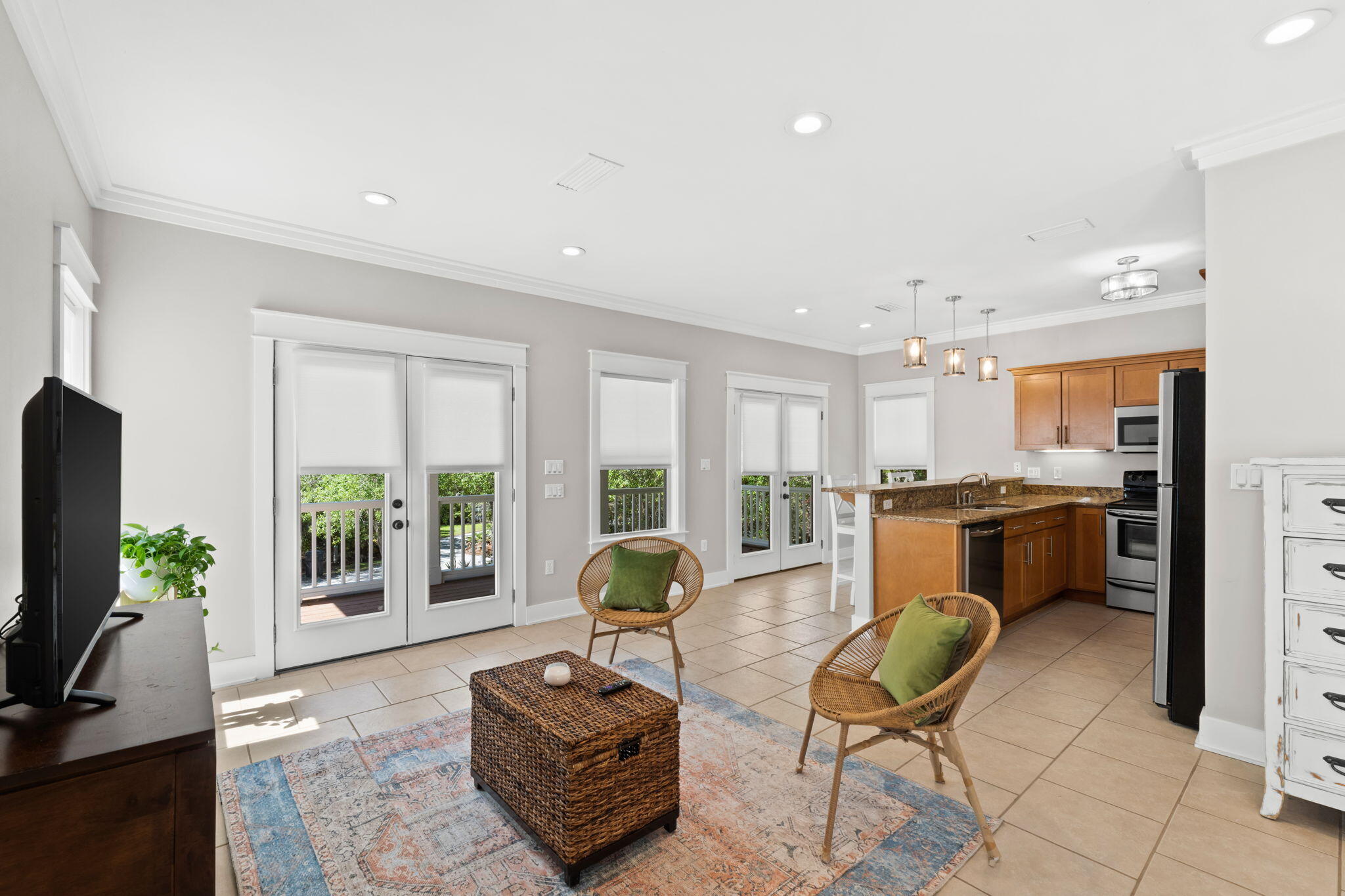 BAY MAGNOLIA - Residential