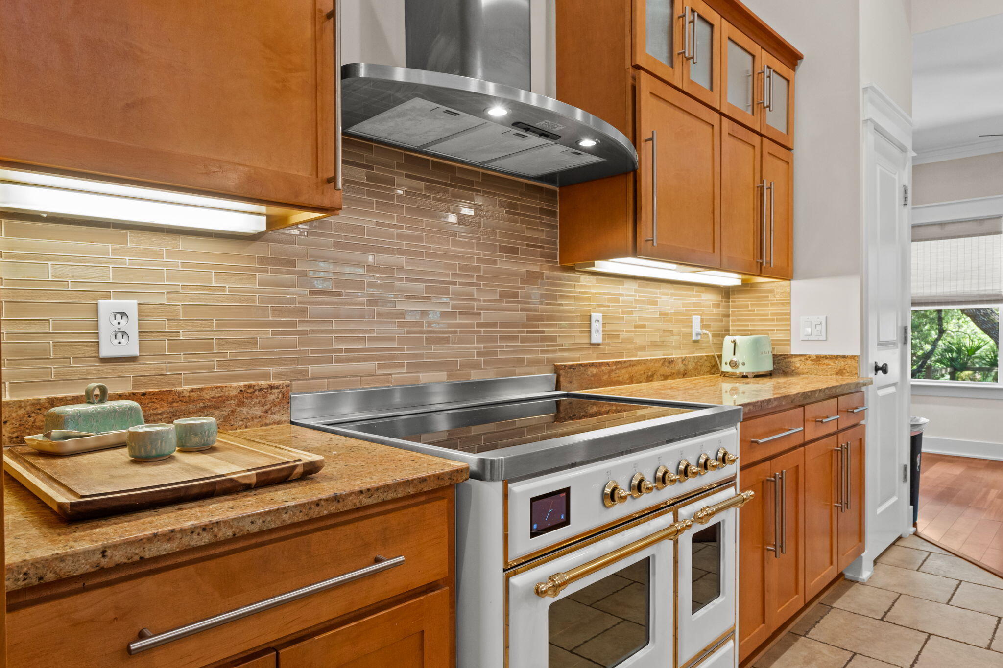 BAY MAGNOLIA - Residential
