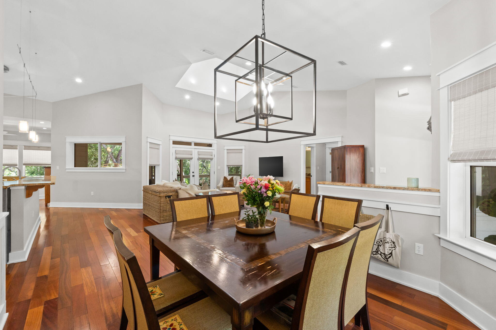 BAY MAGNOLIA - Residential