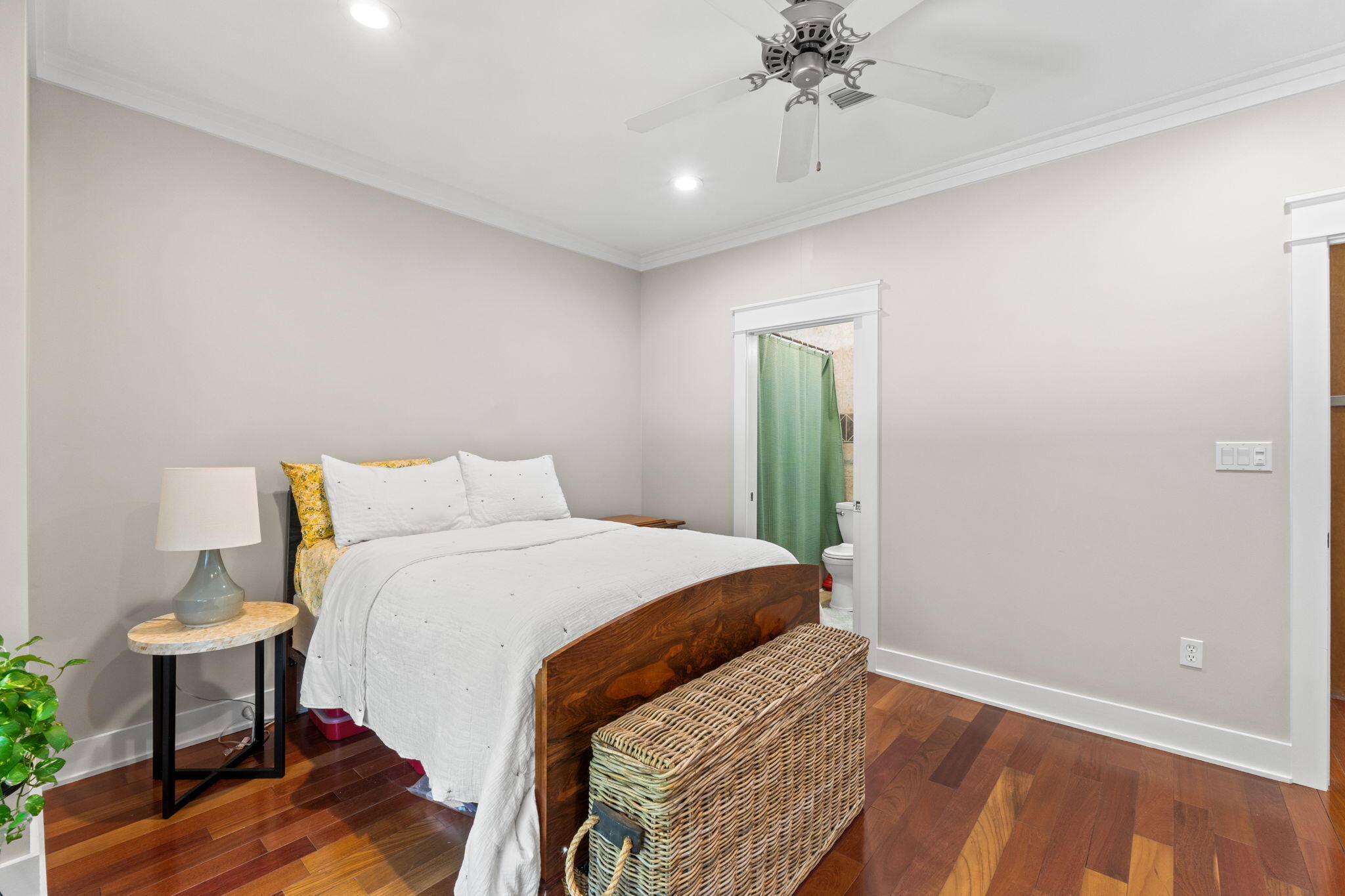 BAY MAGNOLIA - Residential