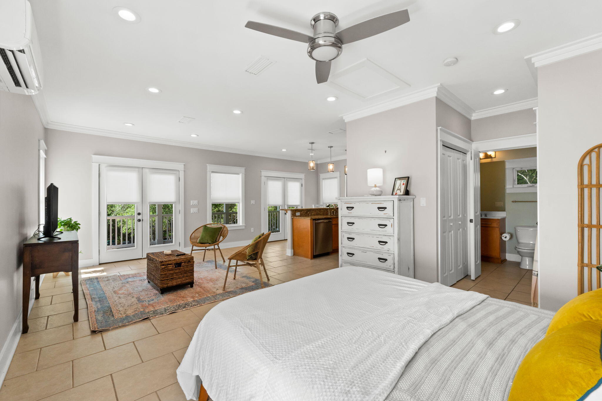 BAY MAGNOLIA - Residential