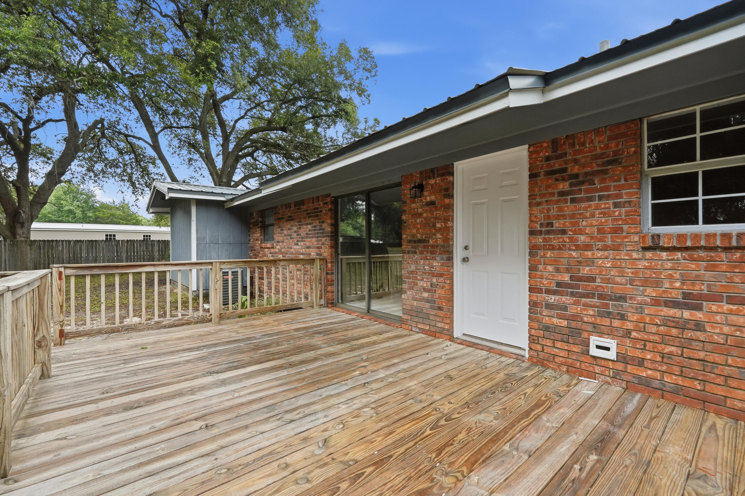 OAKDALE MINI FARMS - Residential