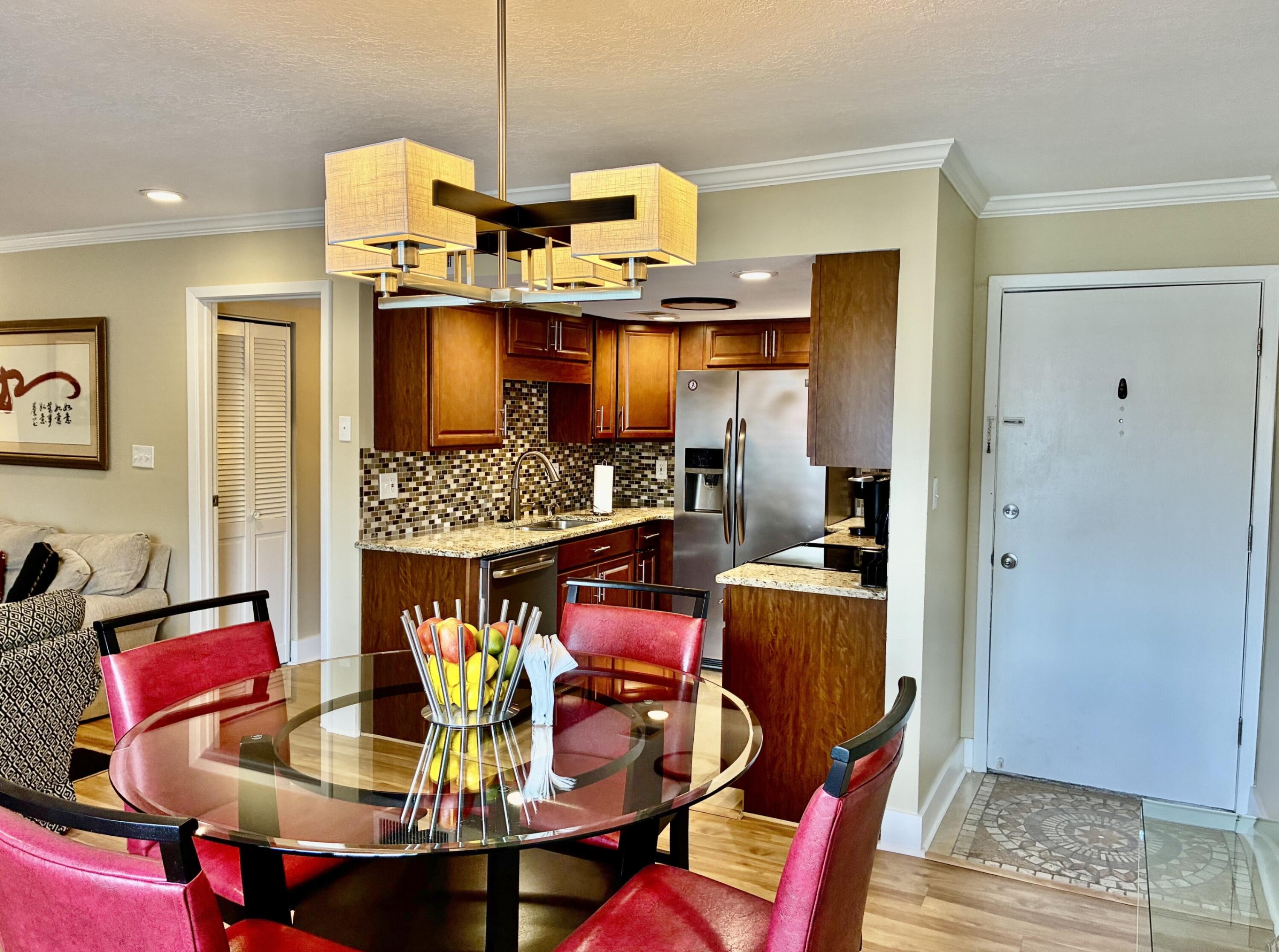 FINISTERRA CONDO - Residential