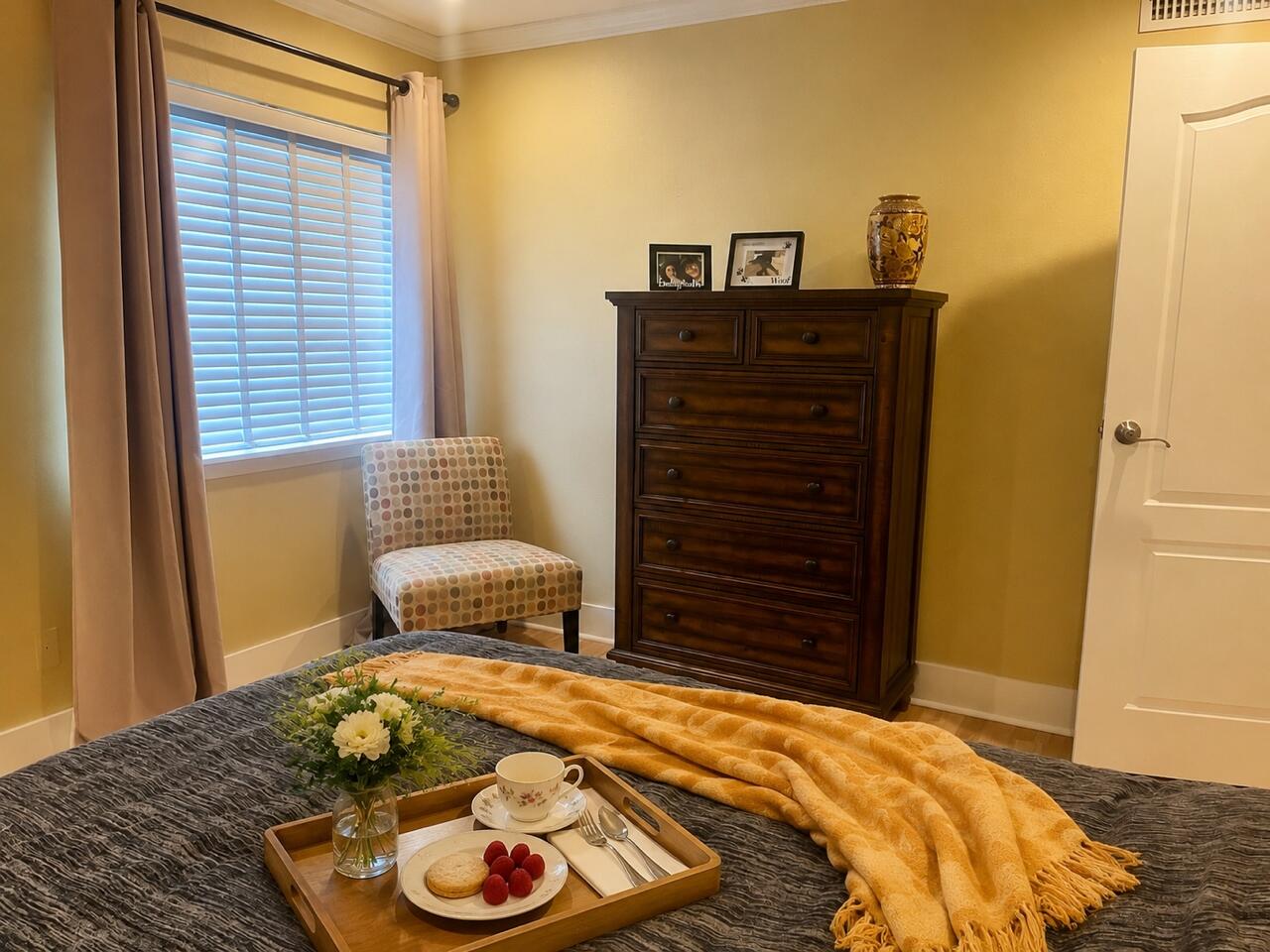 FINISTERRA CONDO - Residential