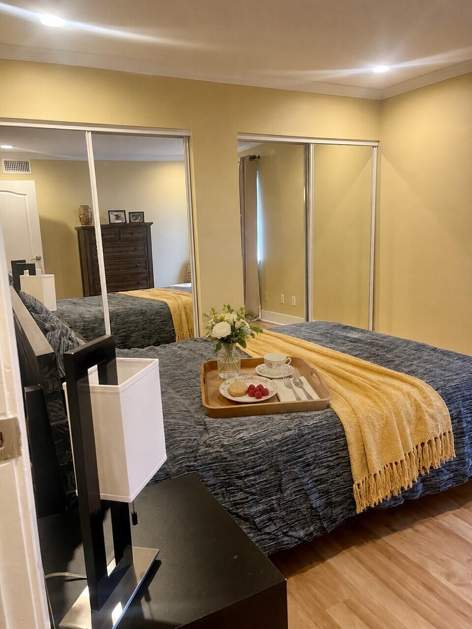 FINISTERRA CONDO - Residential