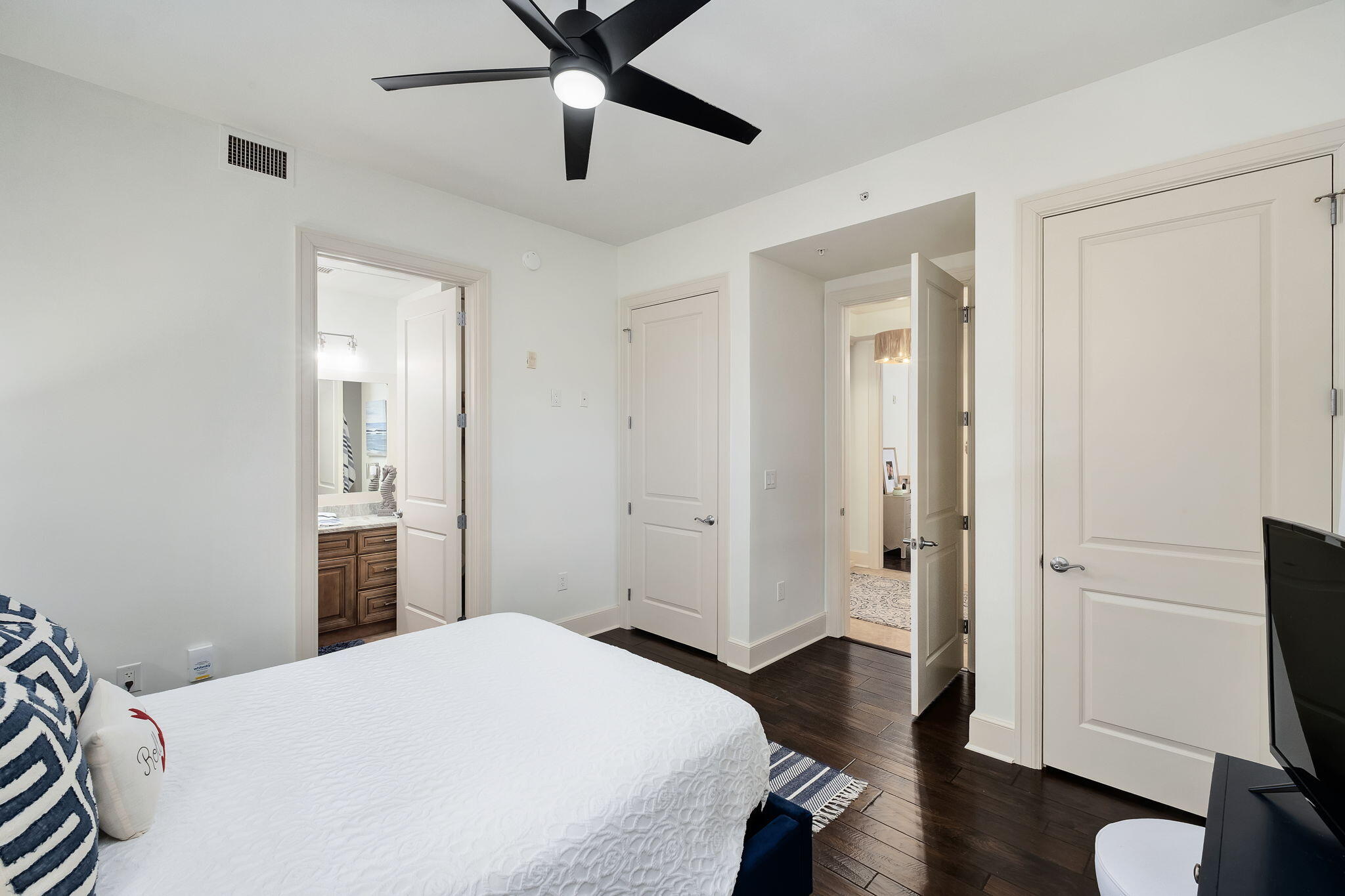 SANCTUARY BY THE SEA CONDO - Residential