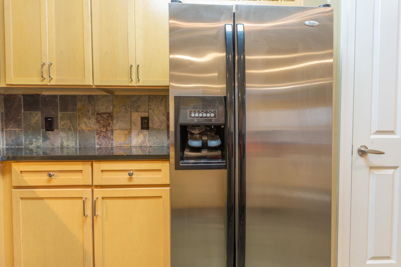 SOUTH HAVEN TOWNHOMES - Residential Lease