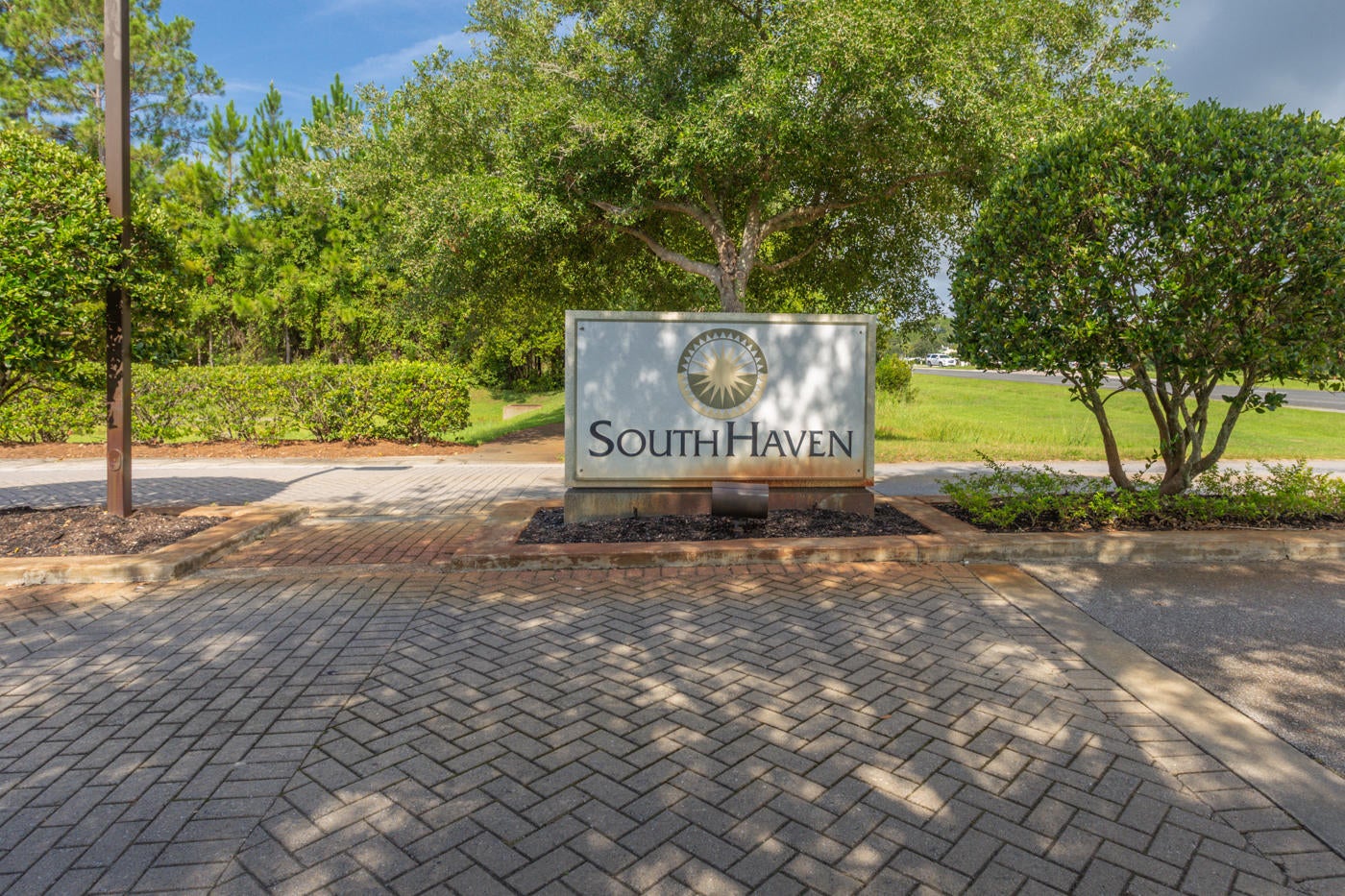 SOUTH HAVEN TOWNHOMES - Residential Lease