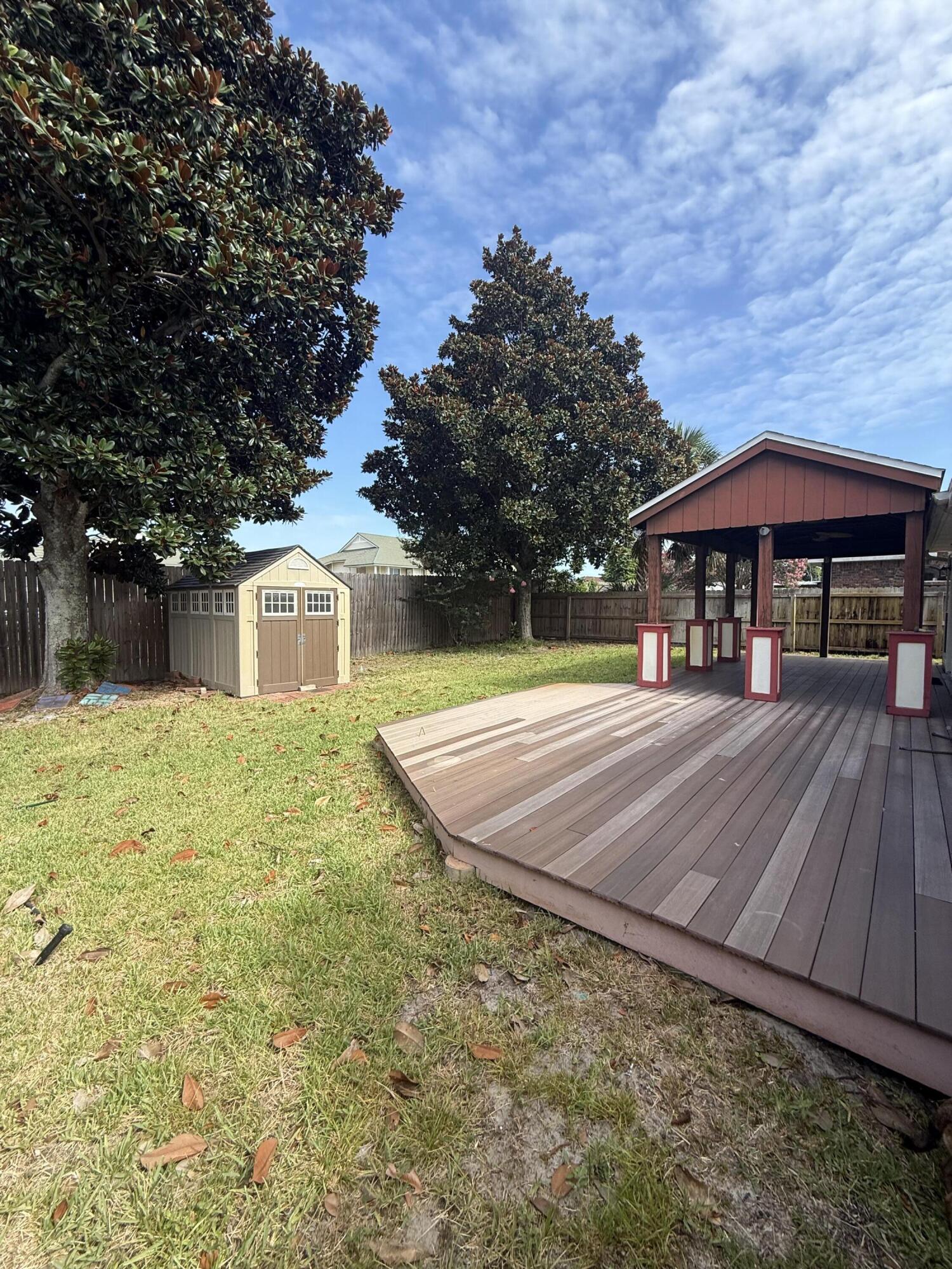 HARBOR BREEZE - Residential