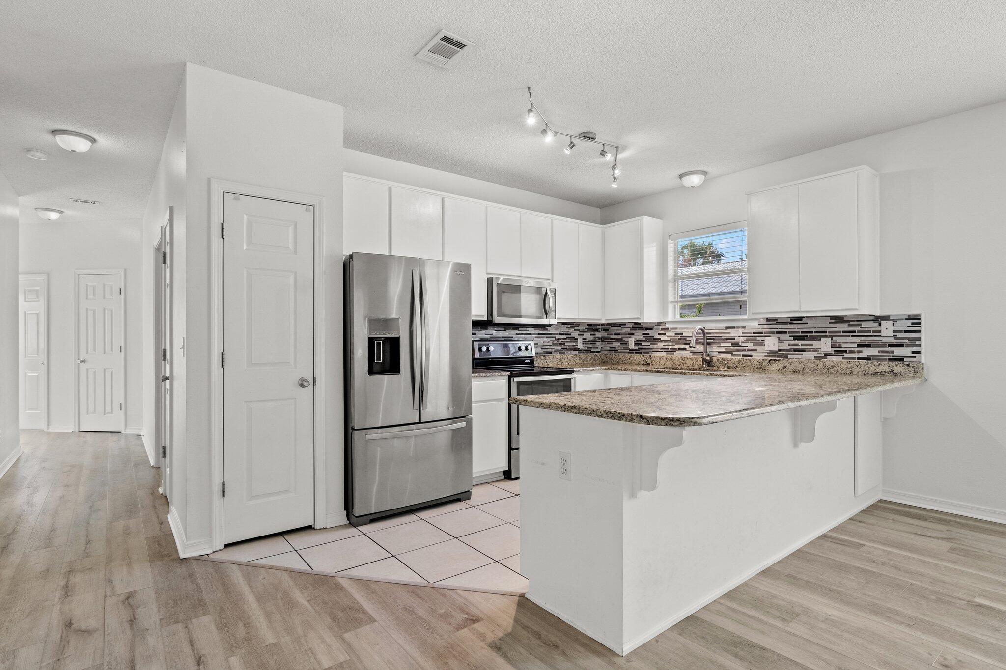 FLAMINGO VILLAGE - Residential Lease