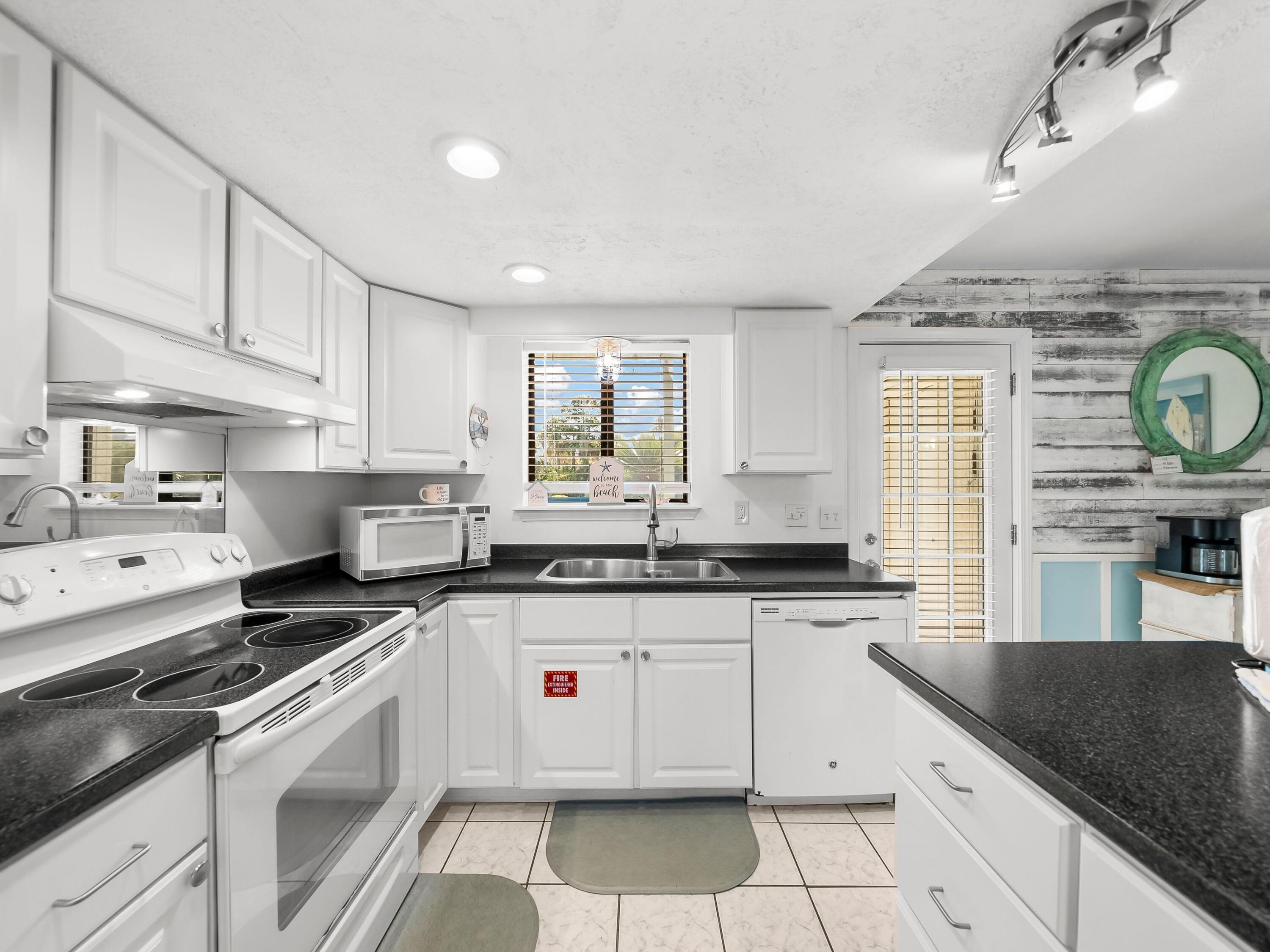 GULF HIGHLAND BEACH RESORT UNREC - Residential