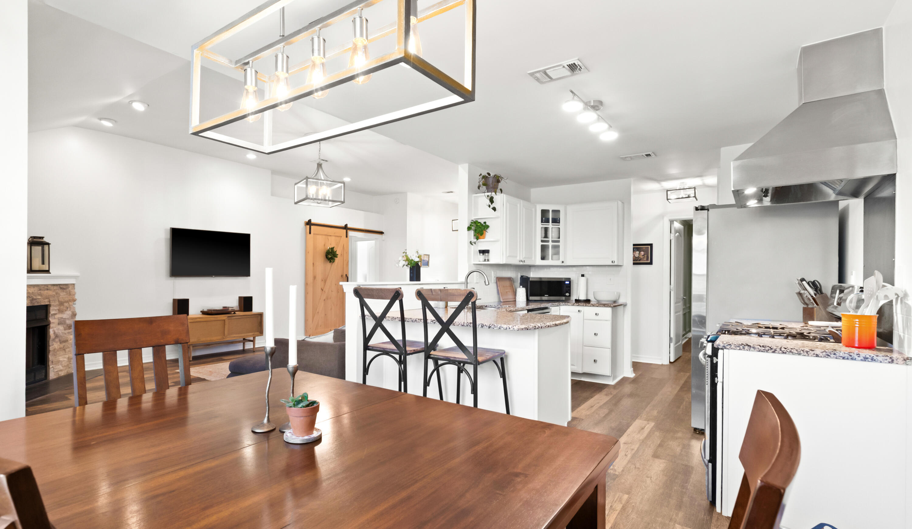 INDIAN WOODS - Residential