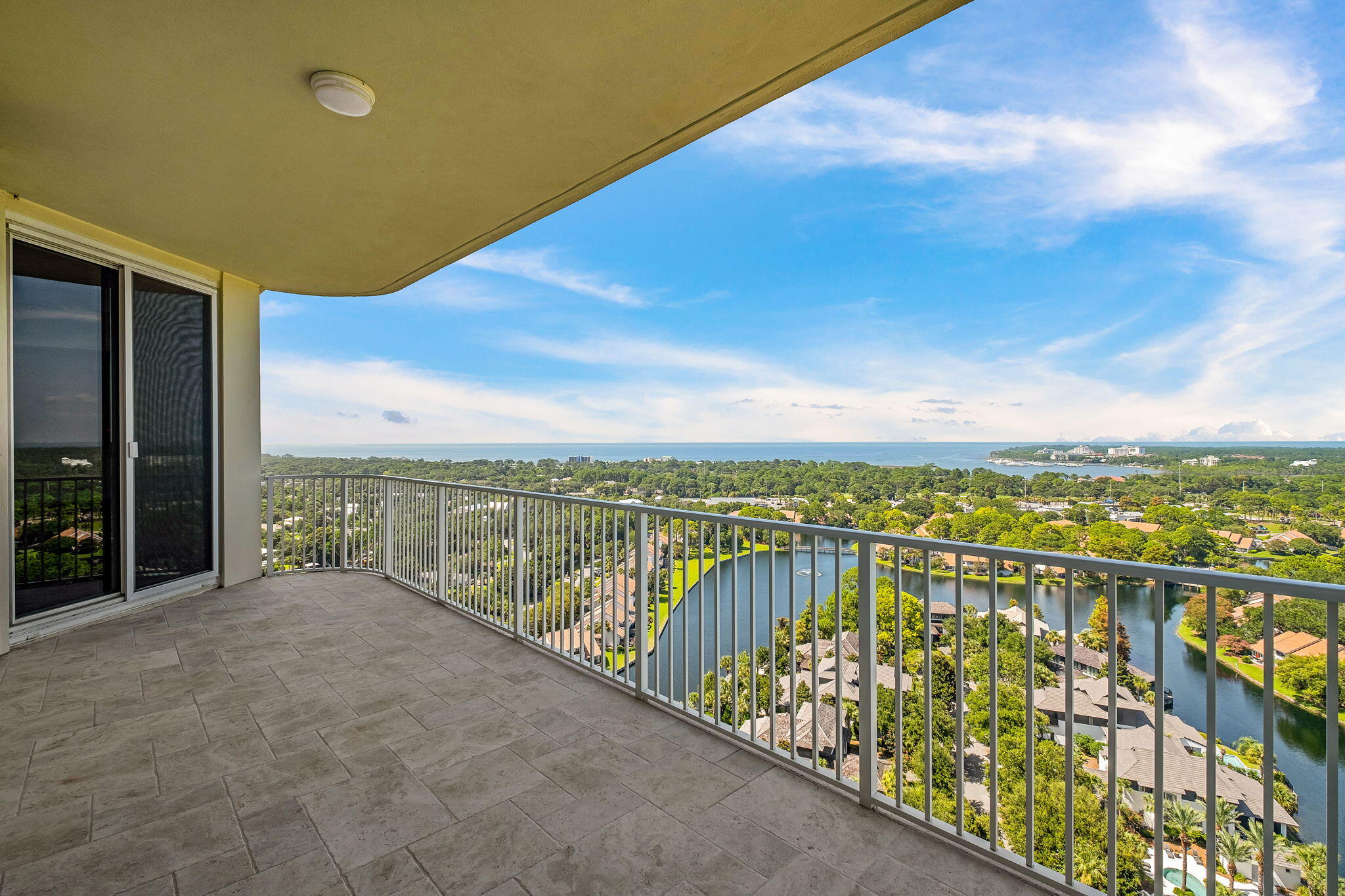 ONE BEACH CLUB DRIVE - Residential