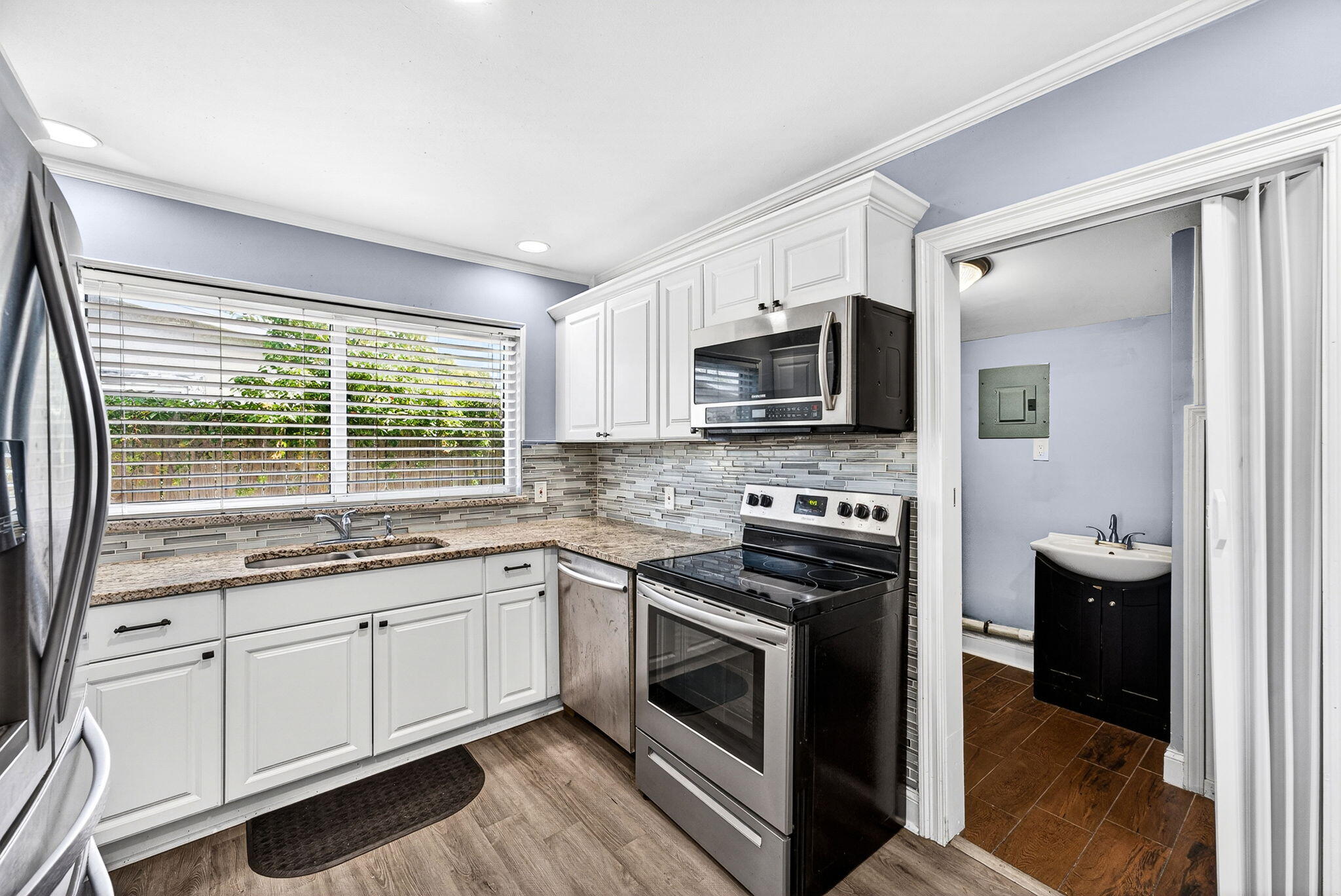HENTZ 1ST ADDN UNIT B REPLAT - Residential