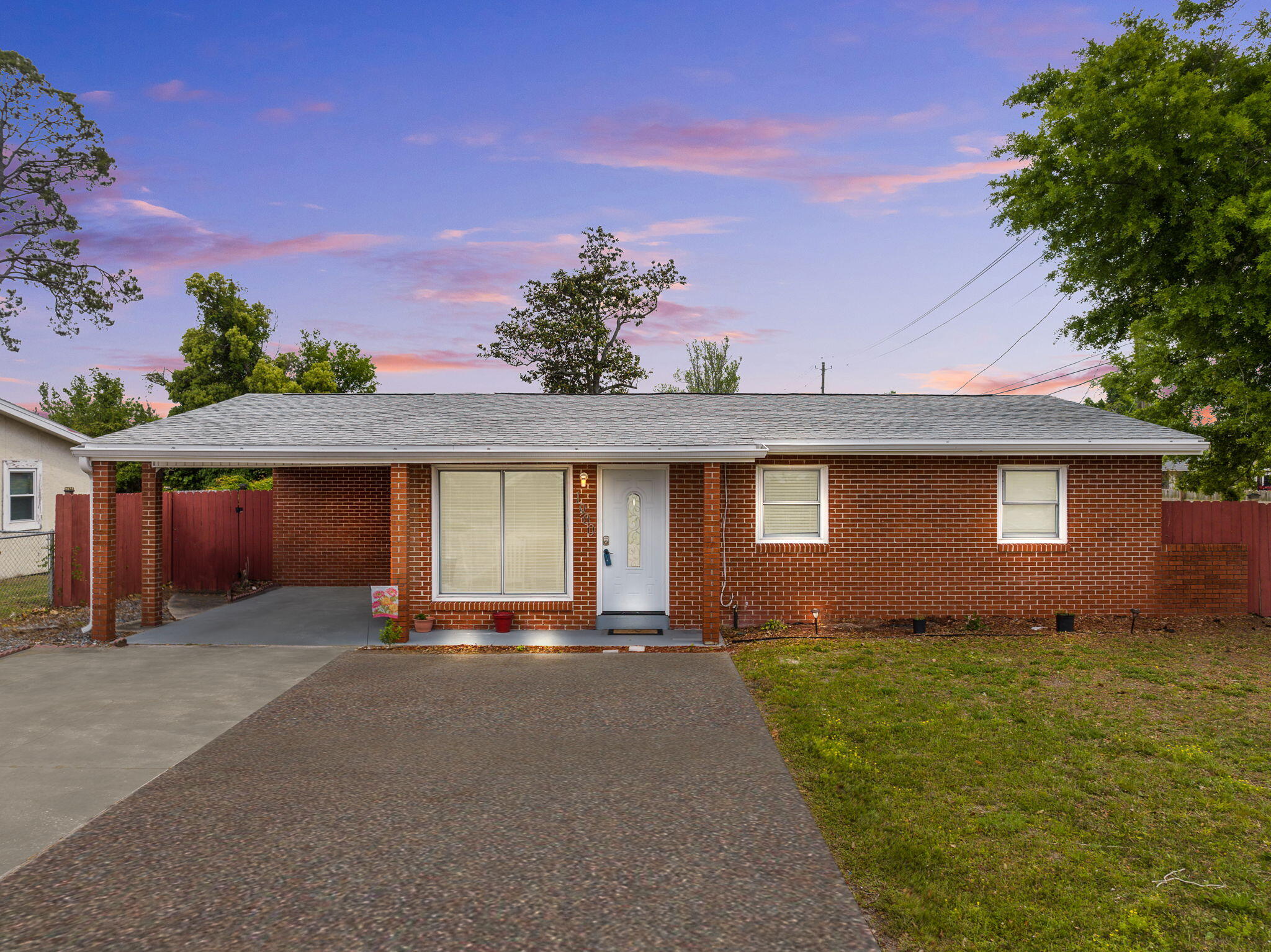 HENTZ 1ST ADDN UNIT B REPLAT - Residential