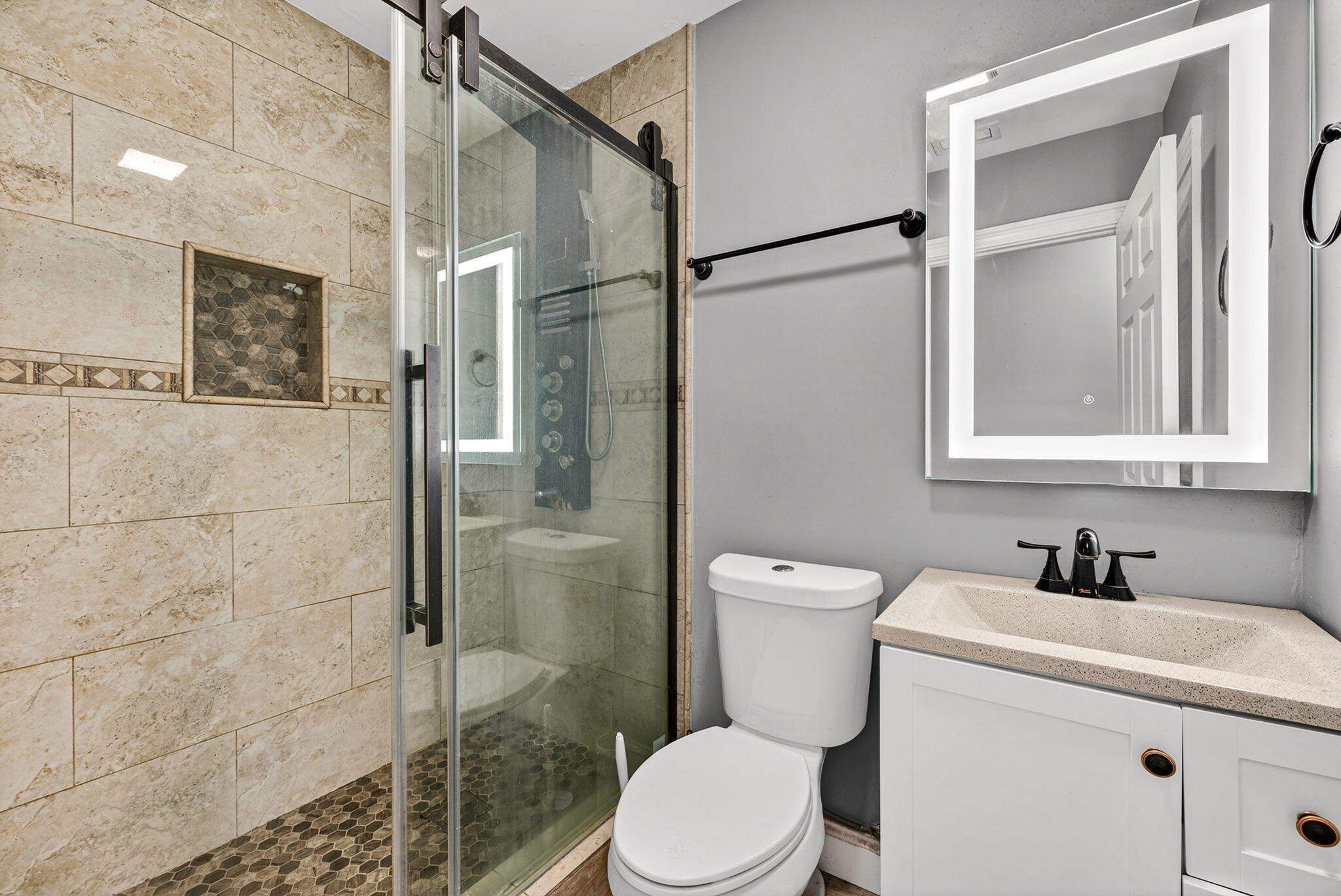 HENTZ 1ST ADDN UNIT B REPLAT - Residential