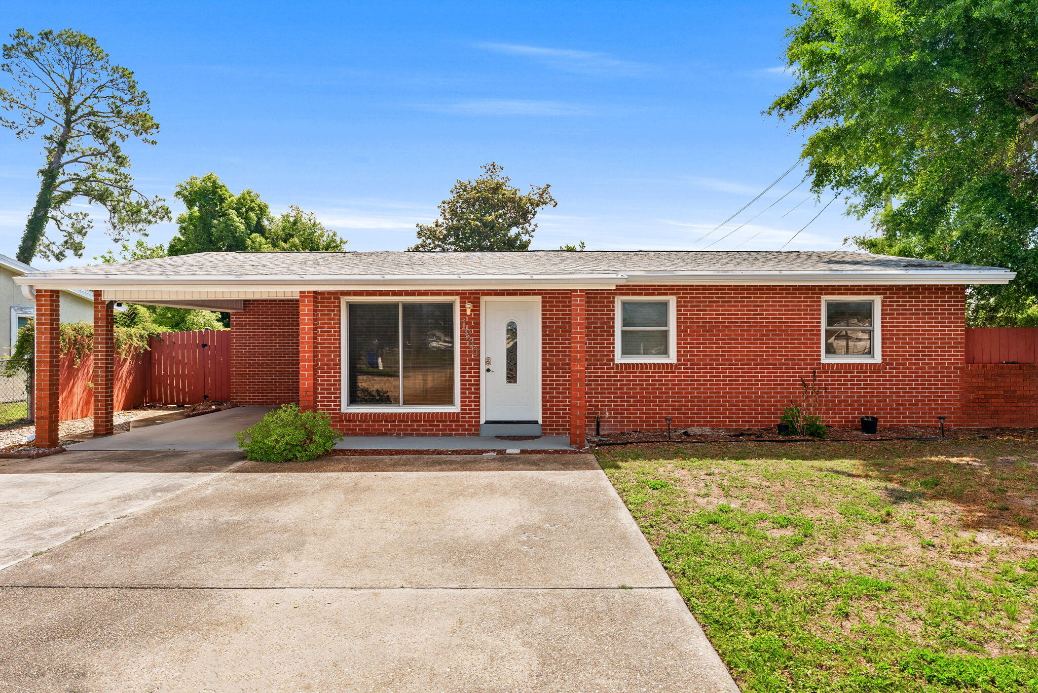 HENTZ 1ST ADDN UNIT B REPLAT - Residential