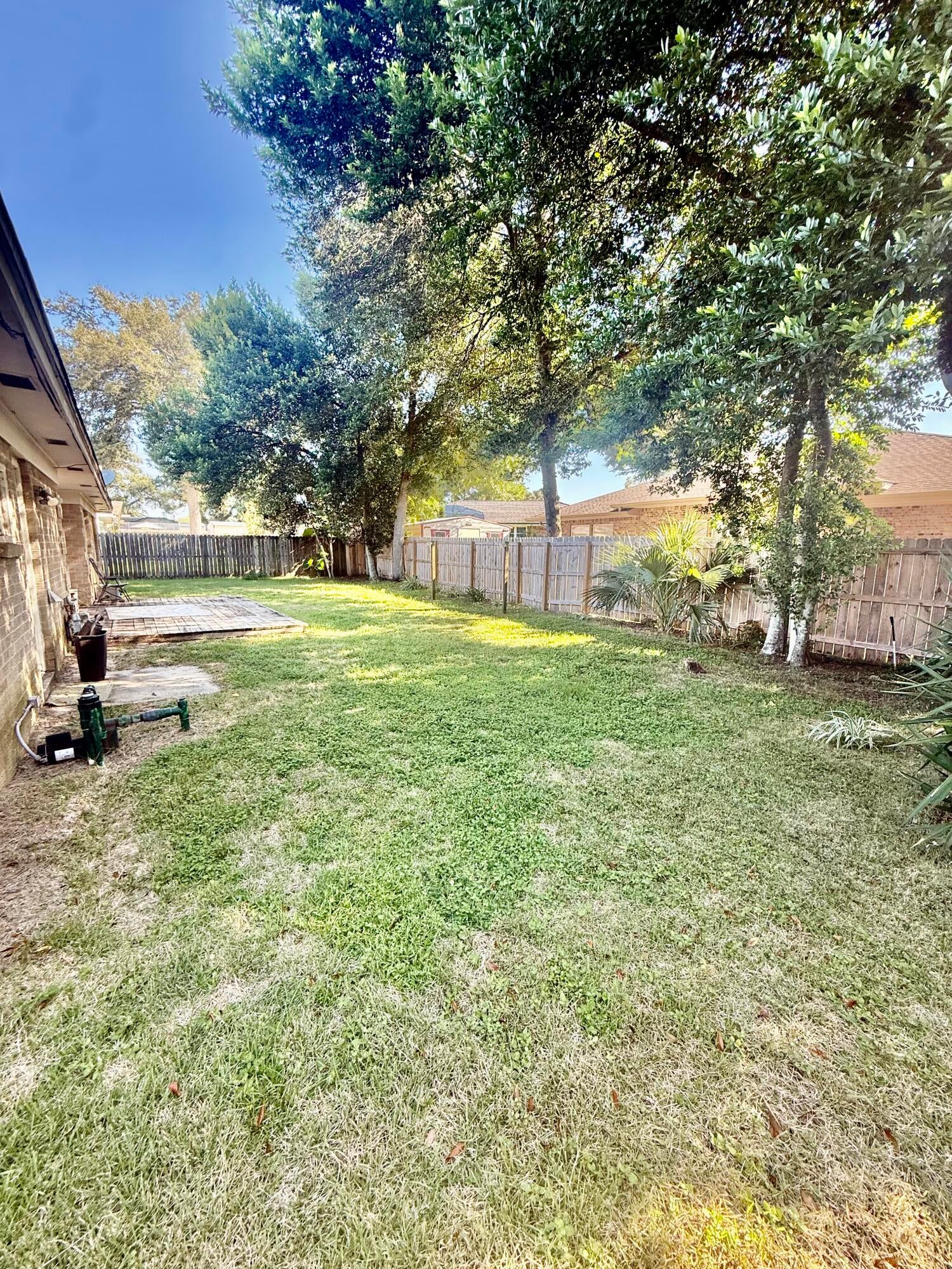 COLONIAL HEIGHTS - Residential