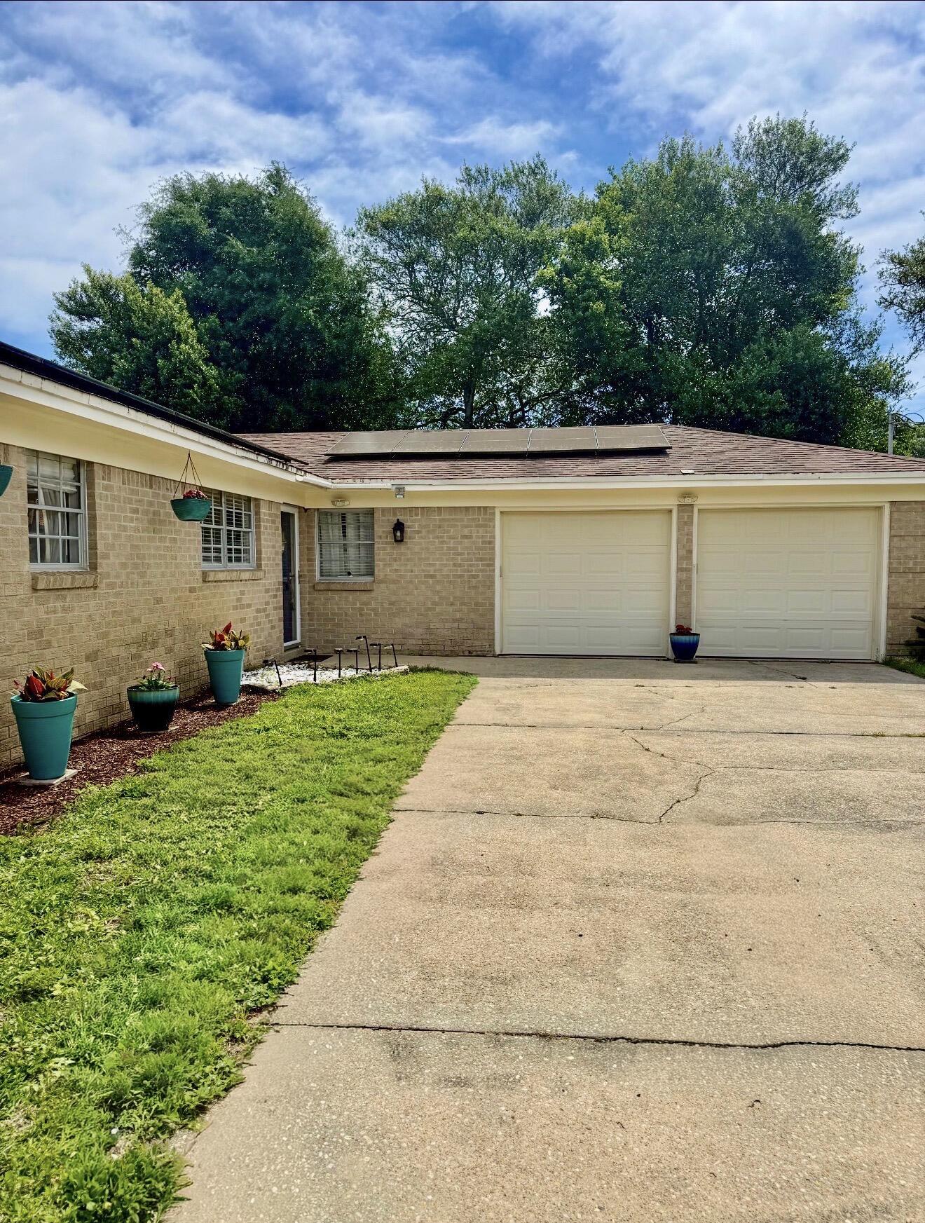COLONIAL HEIGHTS - Residential