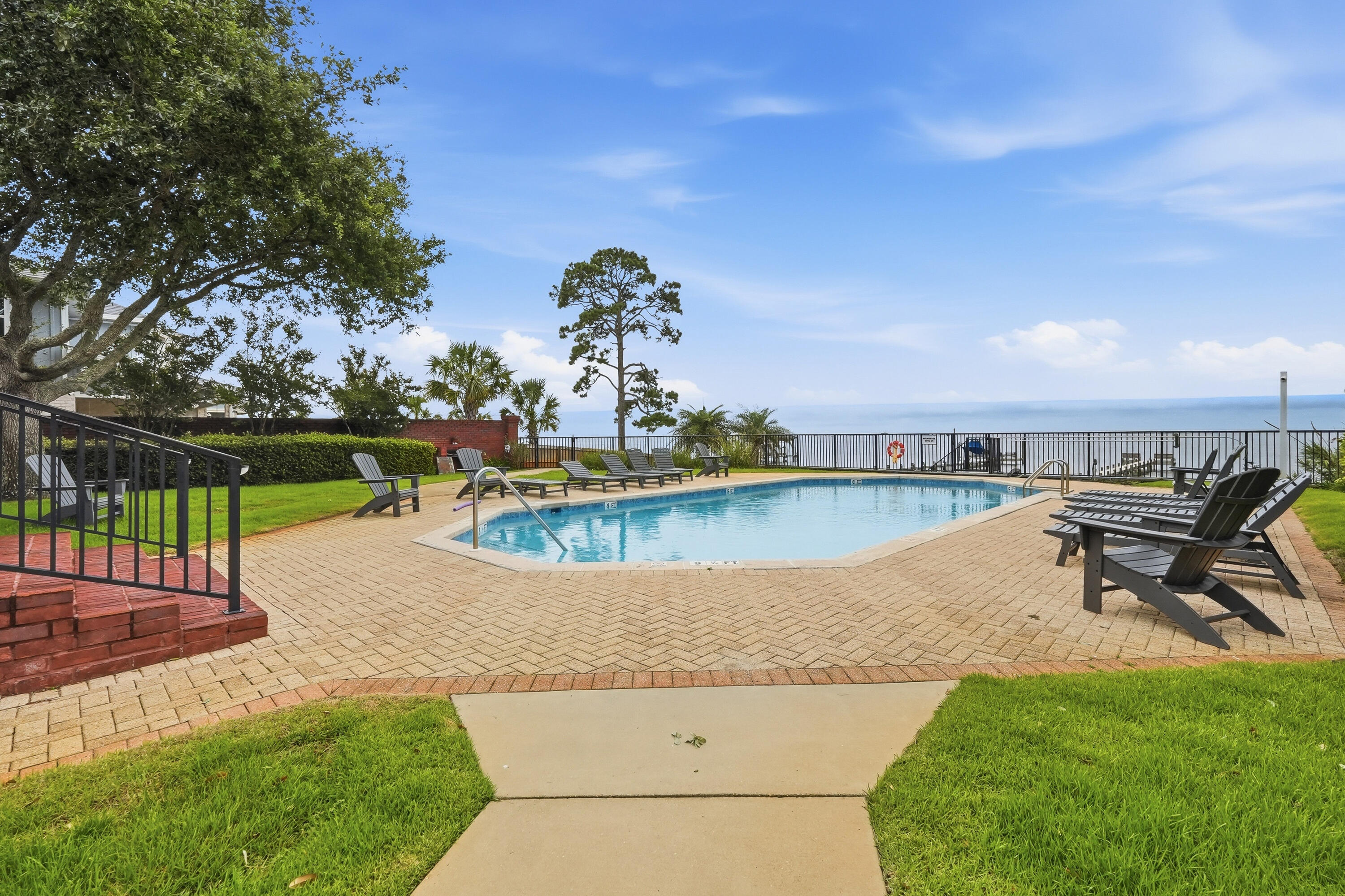 HERITAGE PARK - Residential