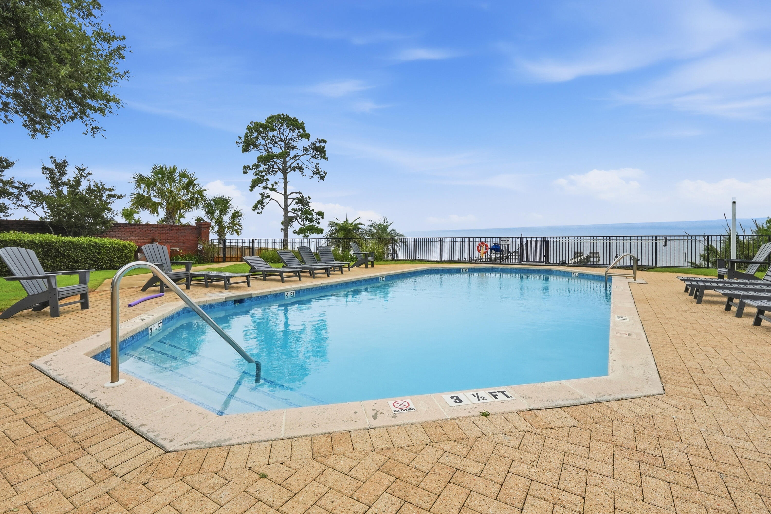 HERITAGE PARK - Residential