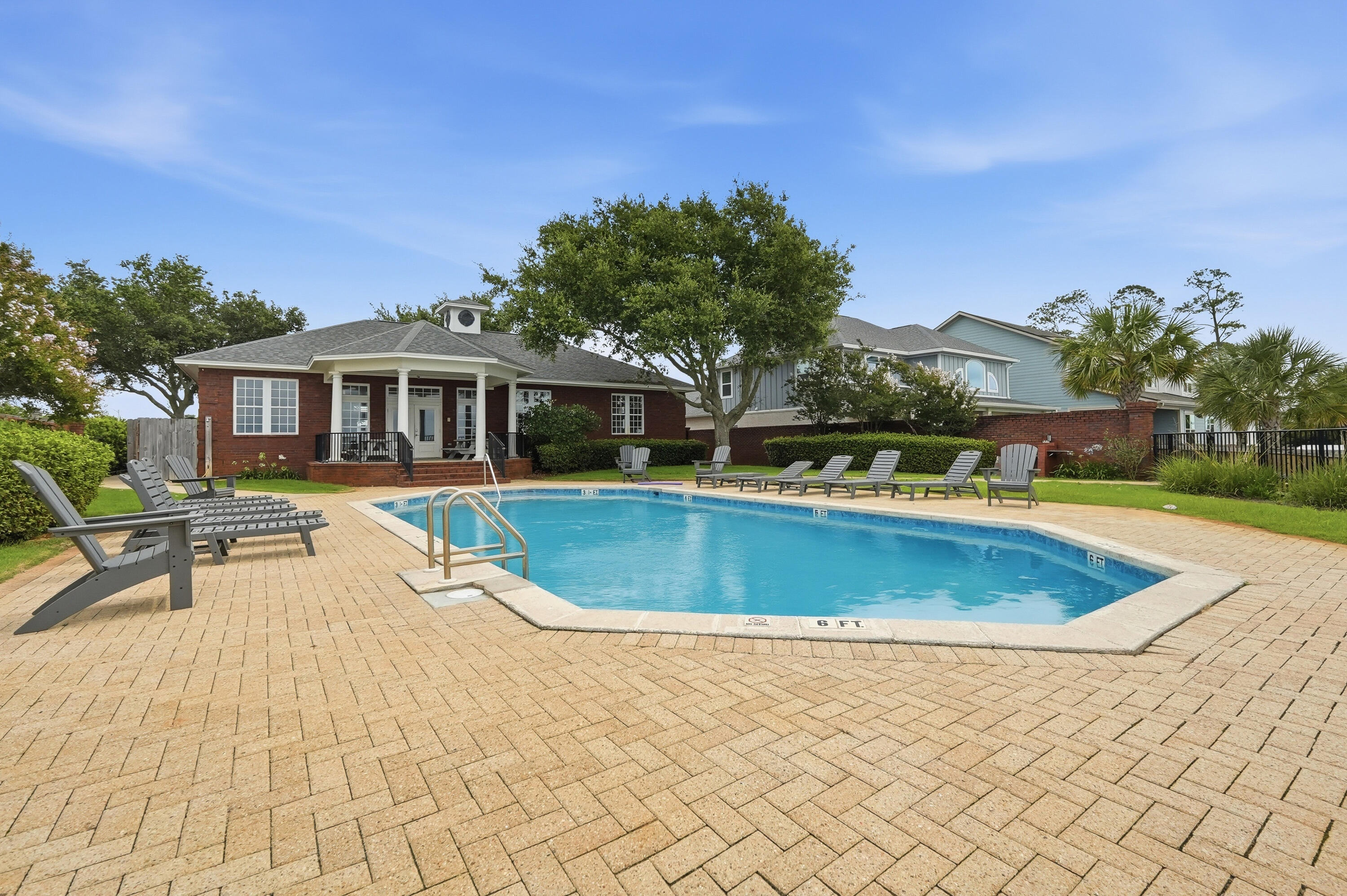 HERITAGE PARK - Residential