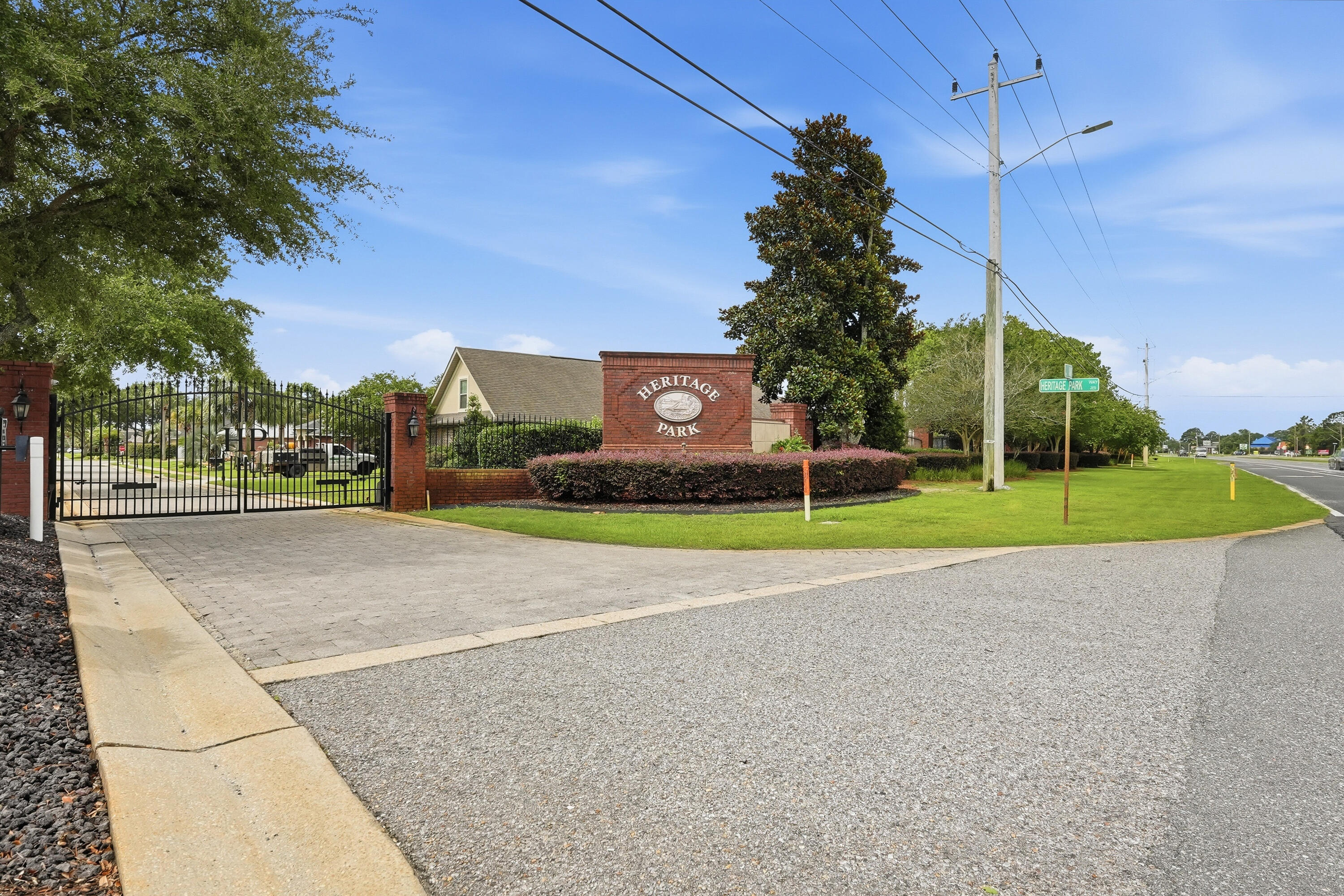 HERITAGE PARK - Residential