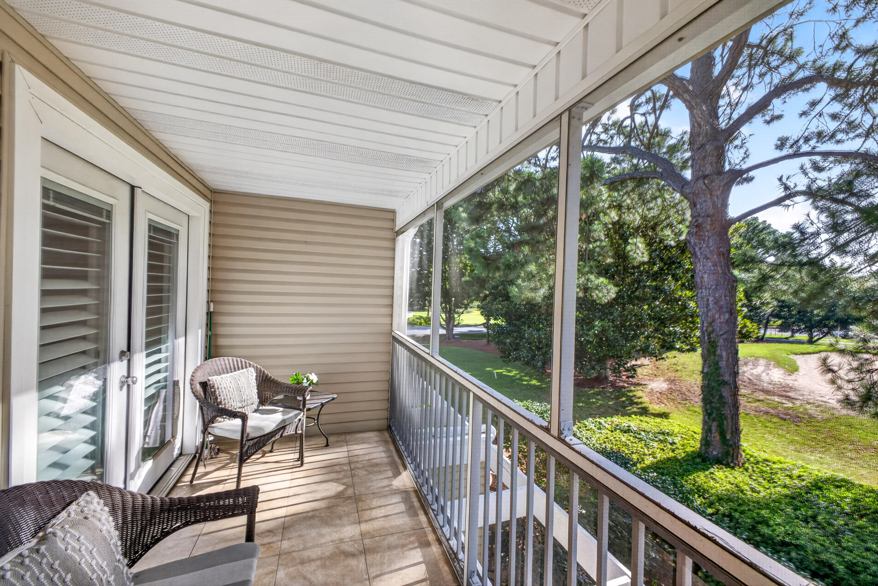 MAGNOLIA VILLAGE - Residential