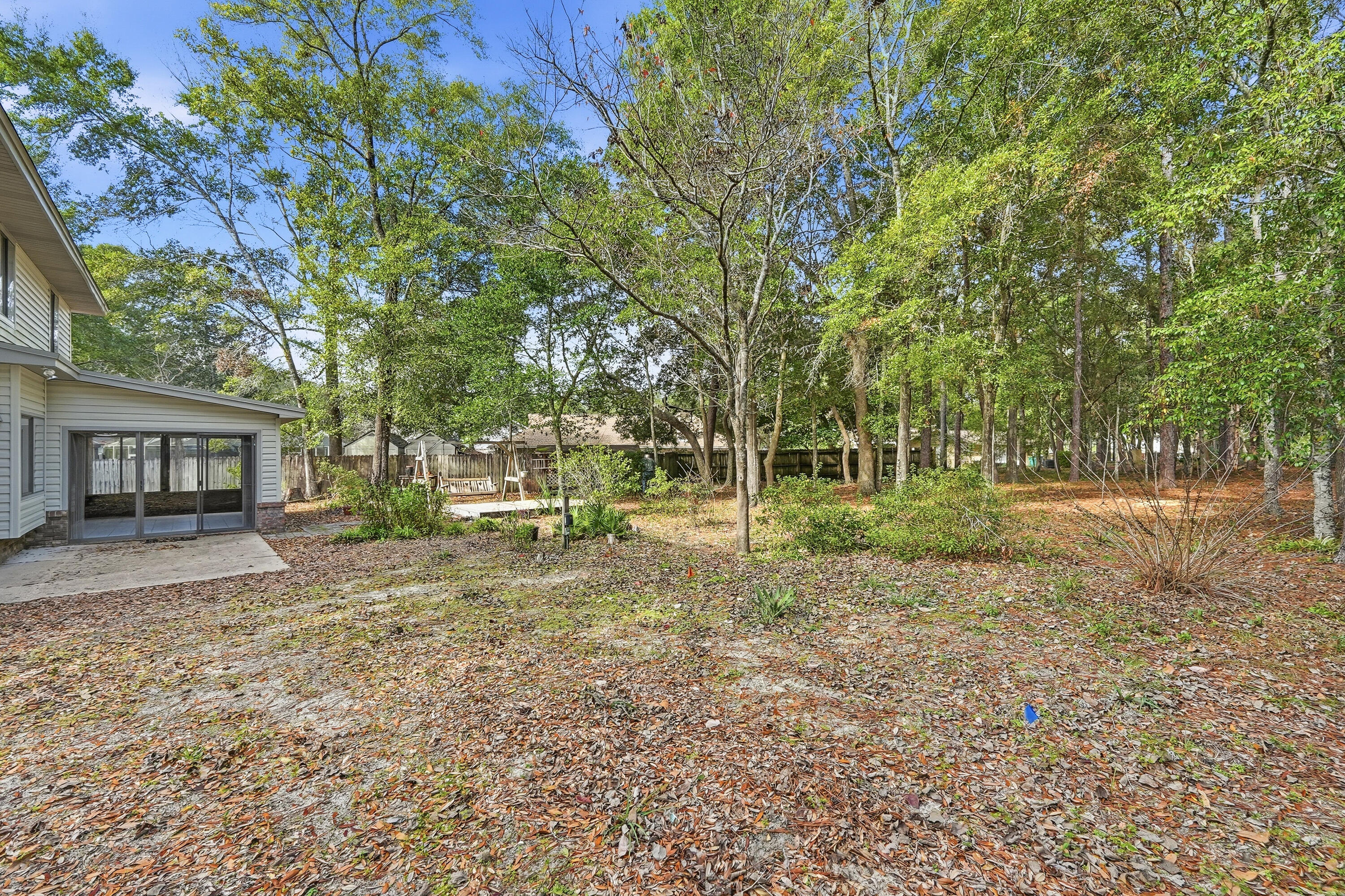 ROCKY BAYOU COUNTRY CLUB ESTATES 3 - Residential