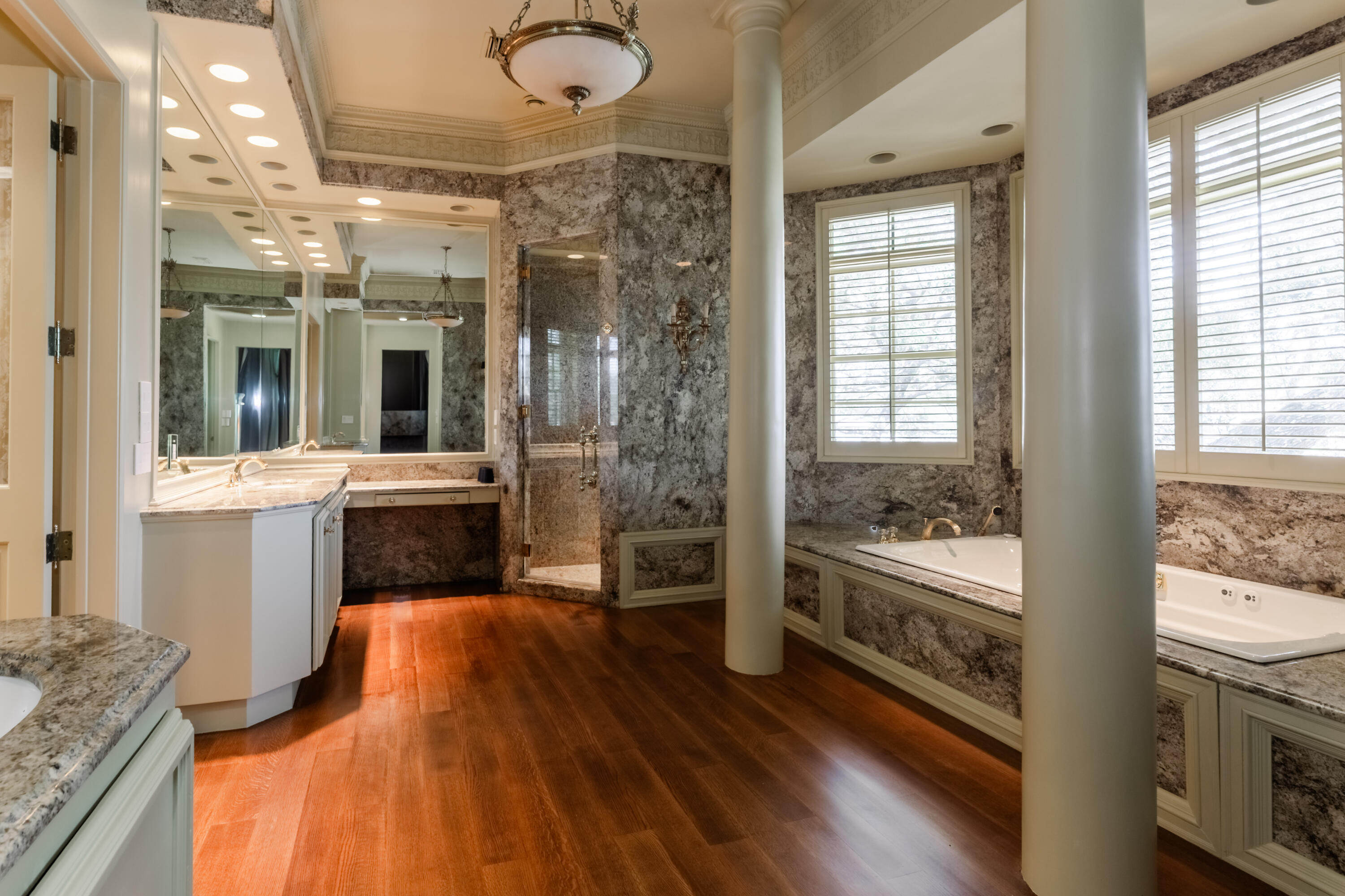 CARLAN SHORES - Residential