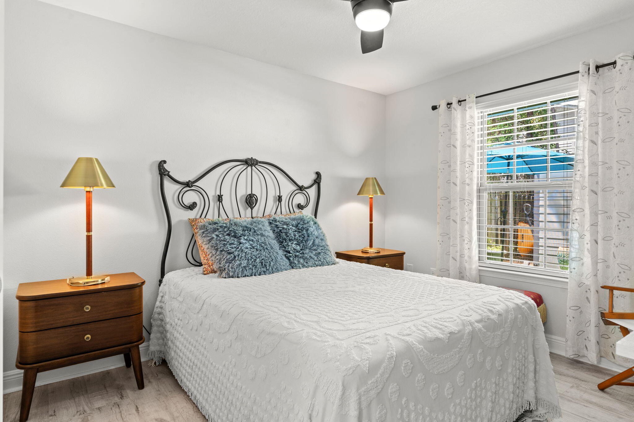 EAGLE BAY - Residential