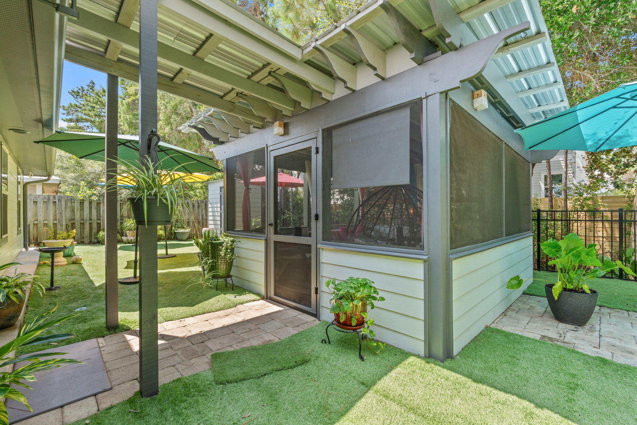 EAGLE BAY - Residential