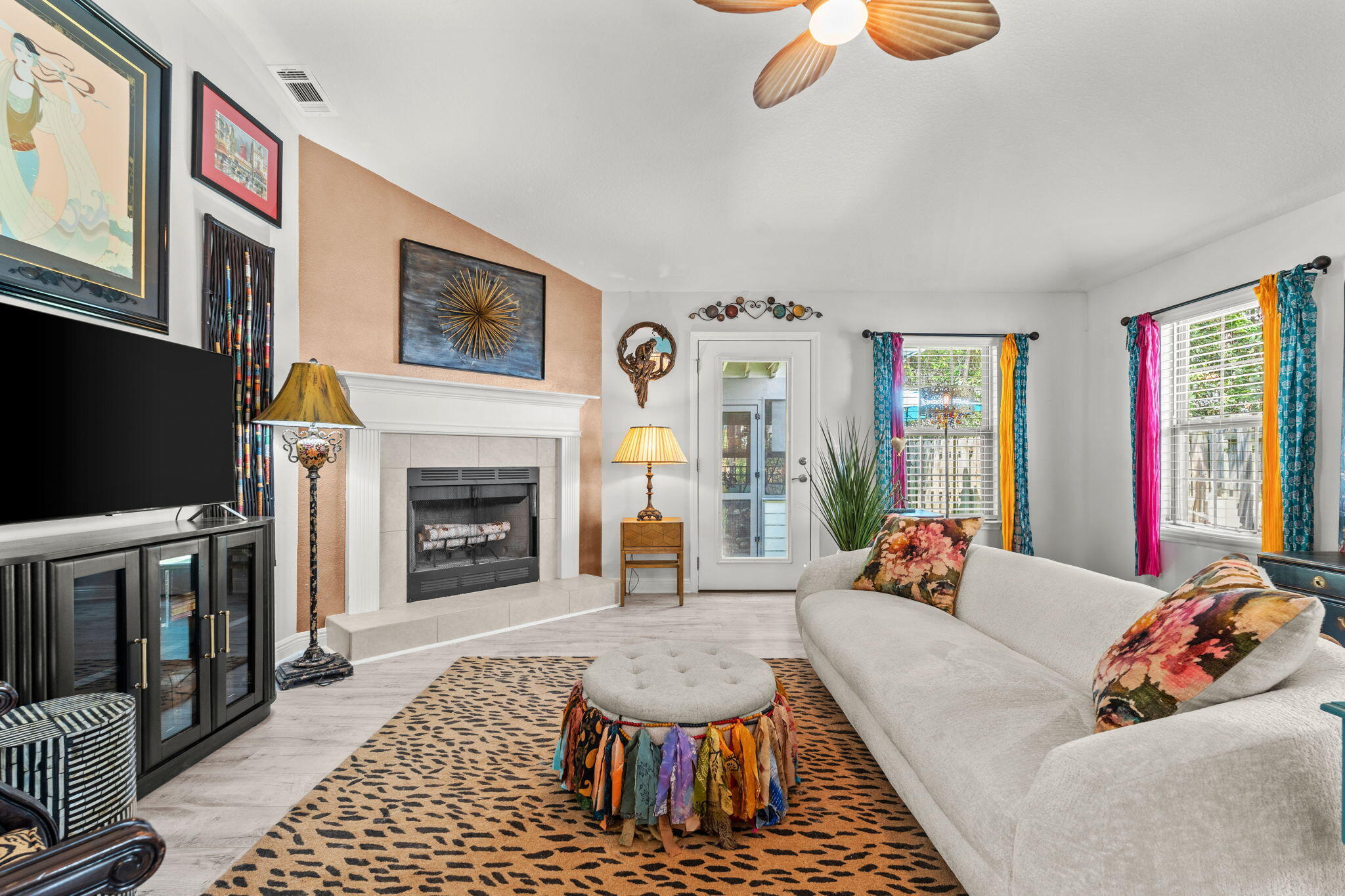 EAGLE BAY - Residential