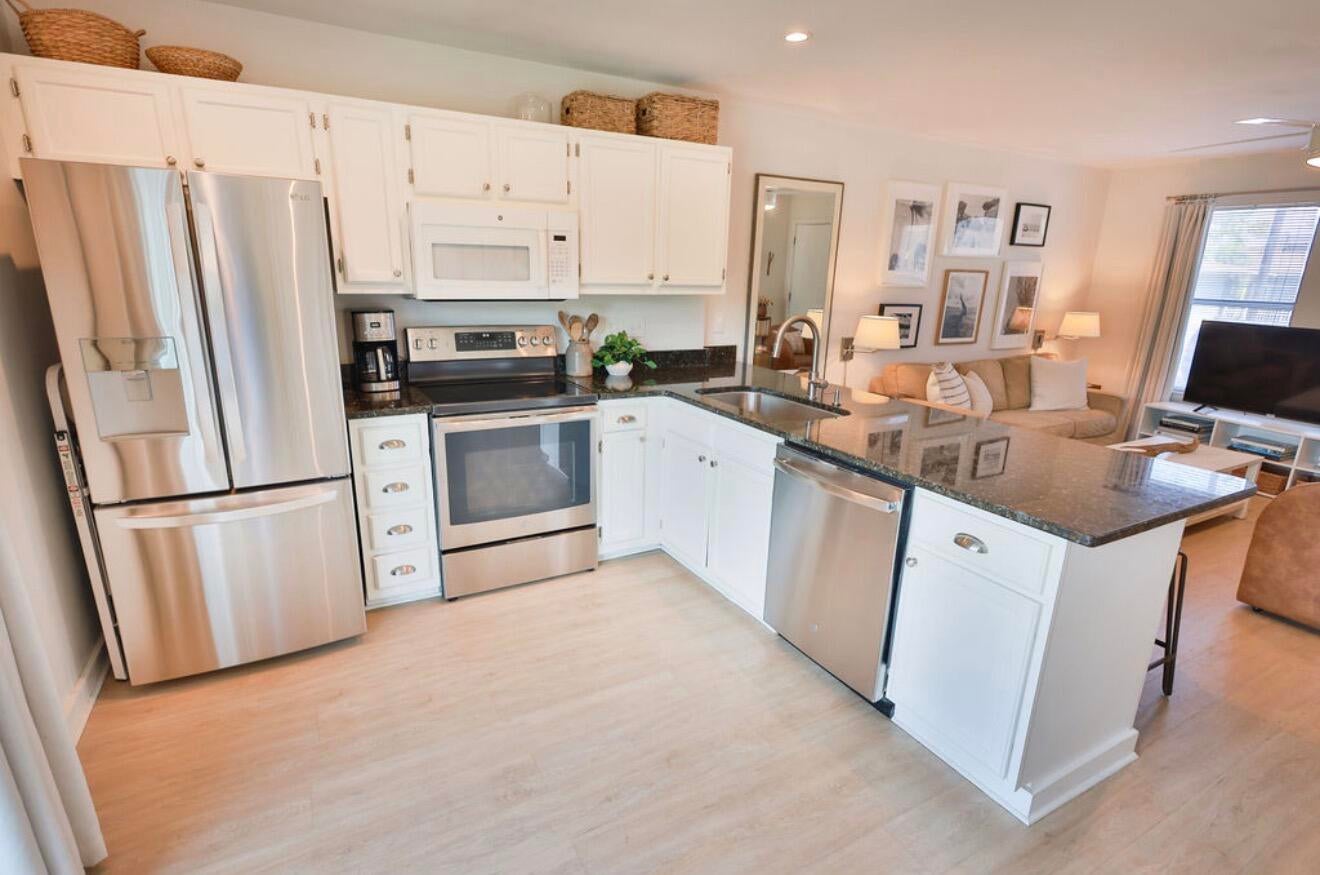 ISLAND GARDENS CONDO - Residential