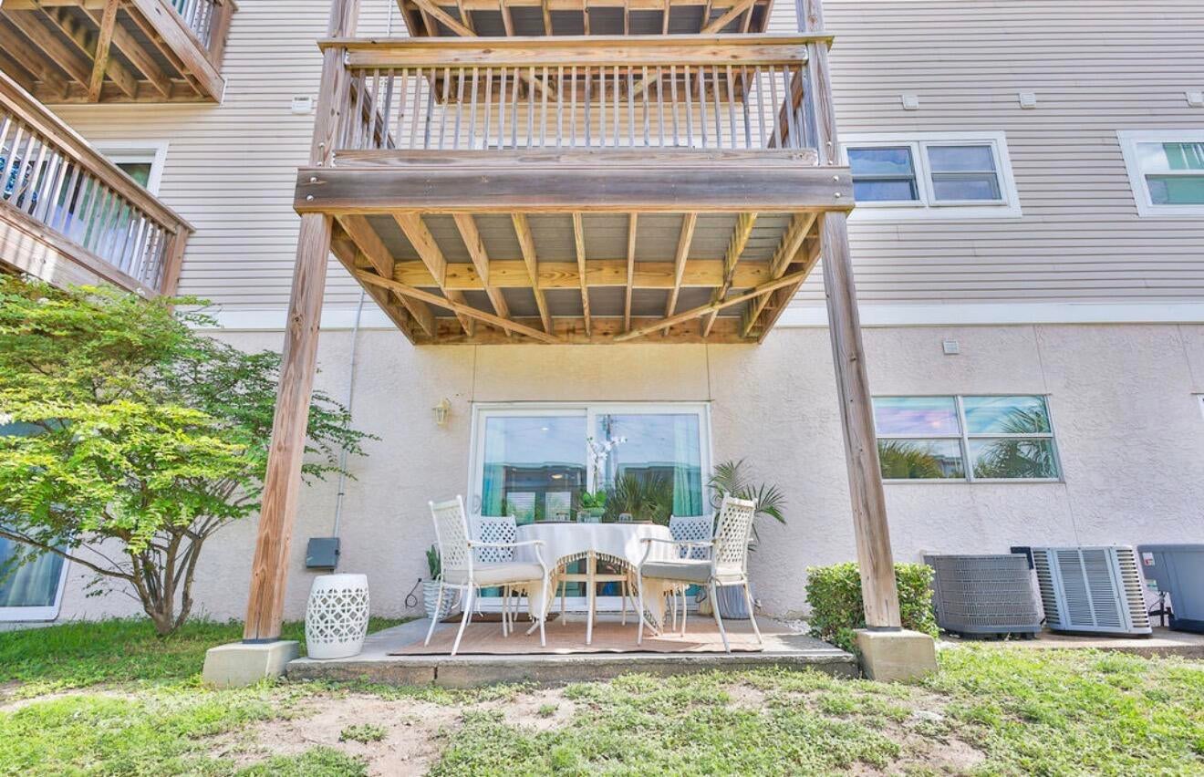 ISLAND GARDENS CONDO - Residential