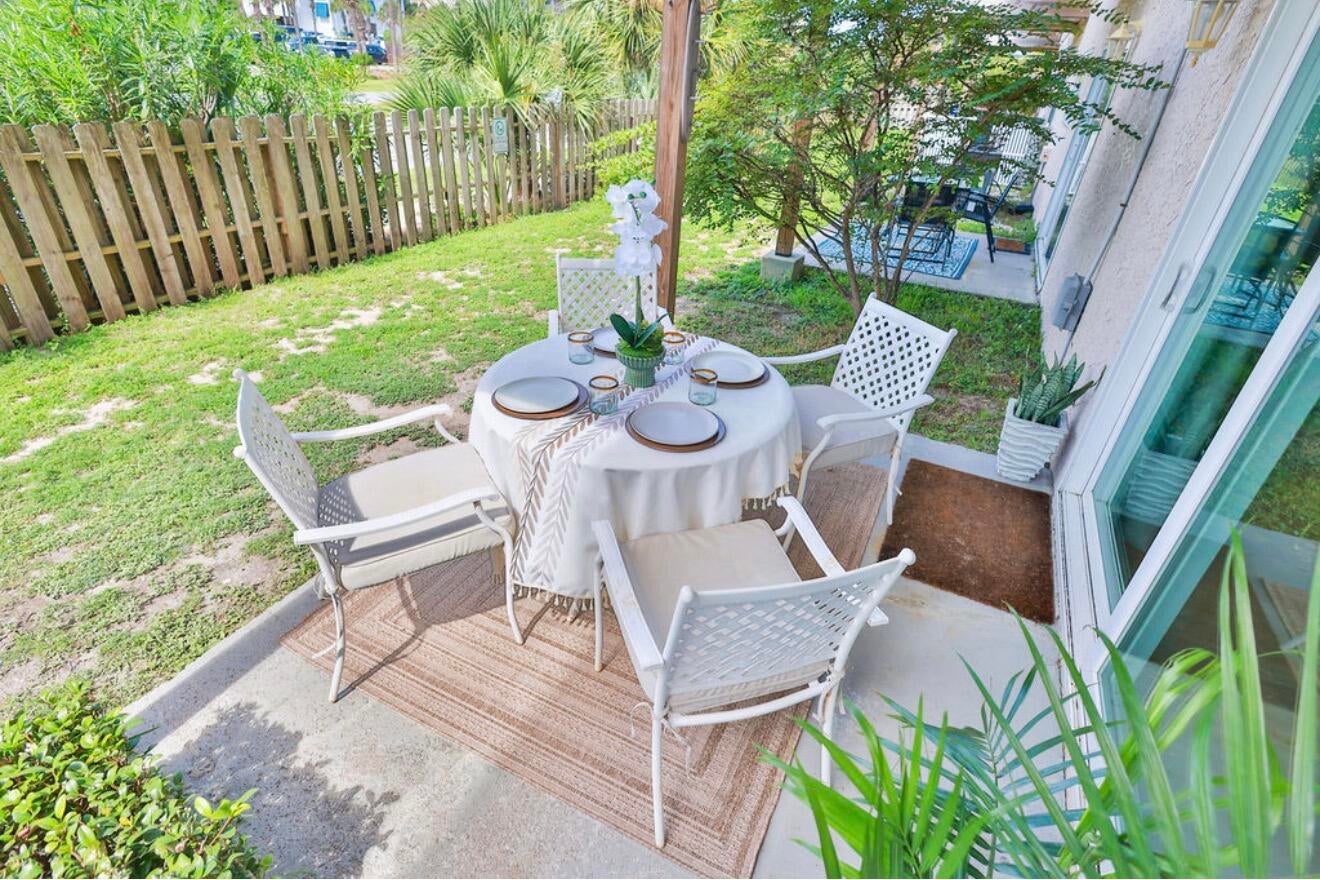 ISLAND GARDENS CONDO - Residential