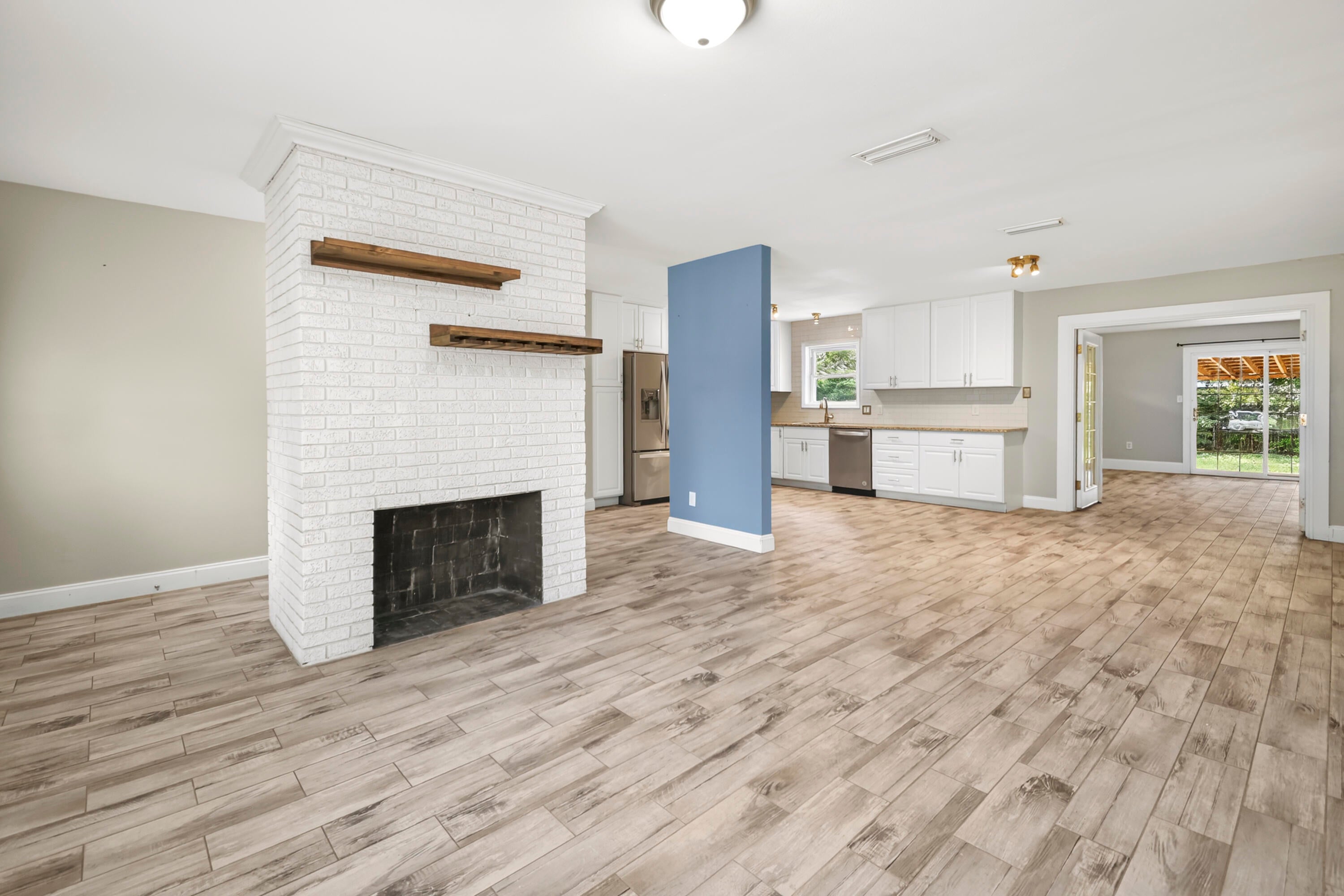 COLONY ESTATES - Residential