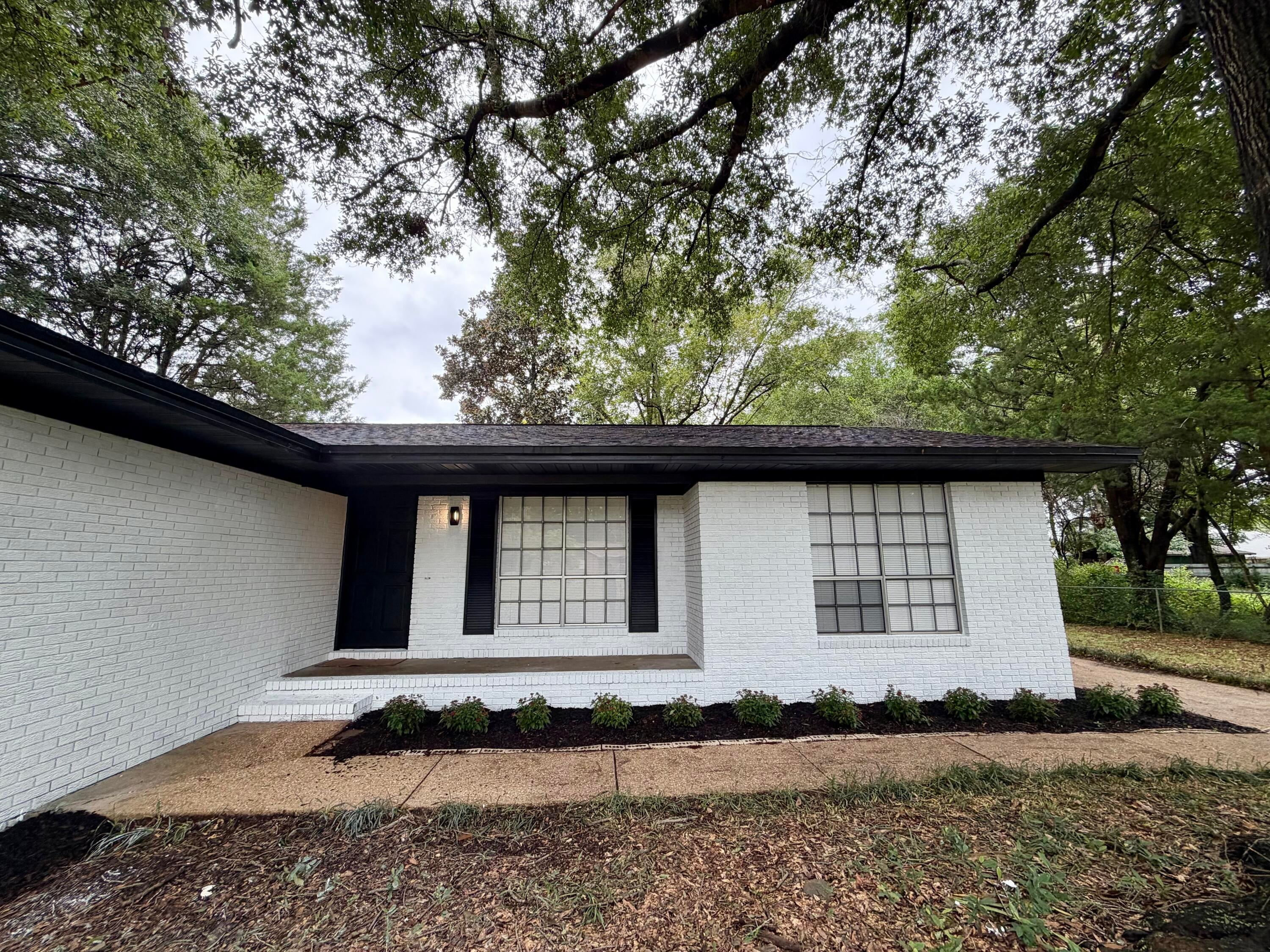 NO RECORDED SUBDIVISION - Residential